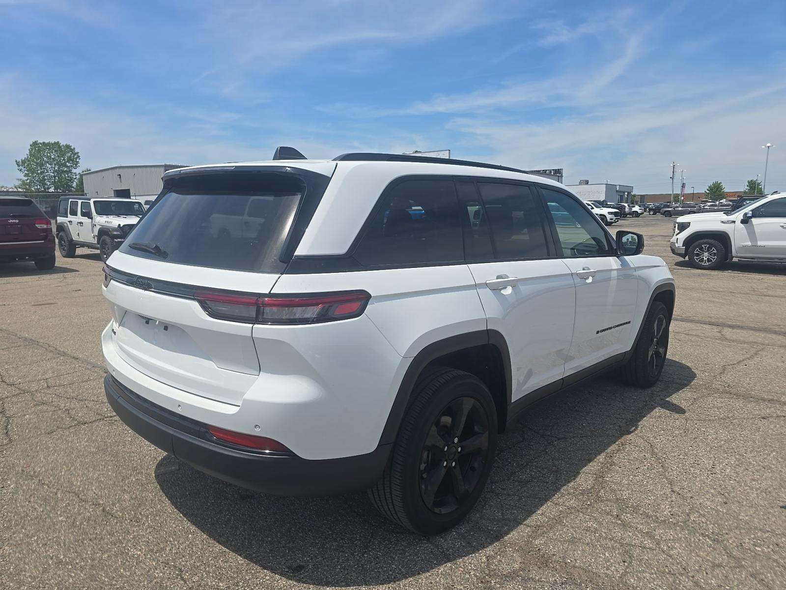 2024 Jeep Grand Cherokee Altitude X AWD