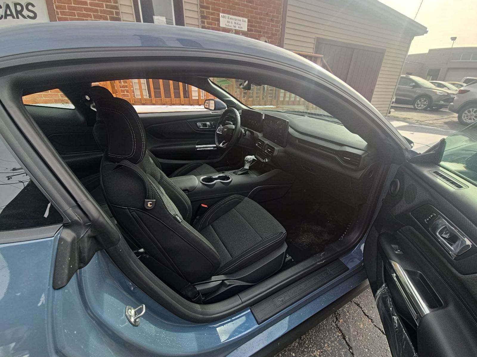 2025 Ford Mustang GT RWD