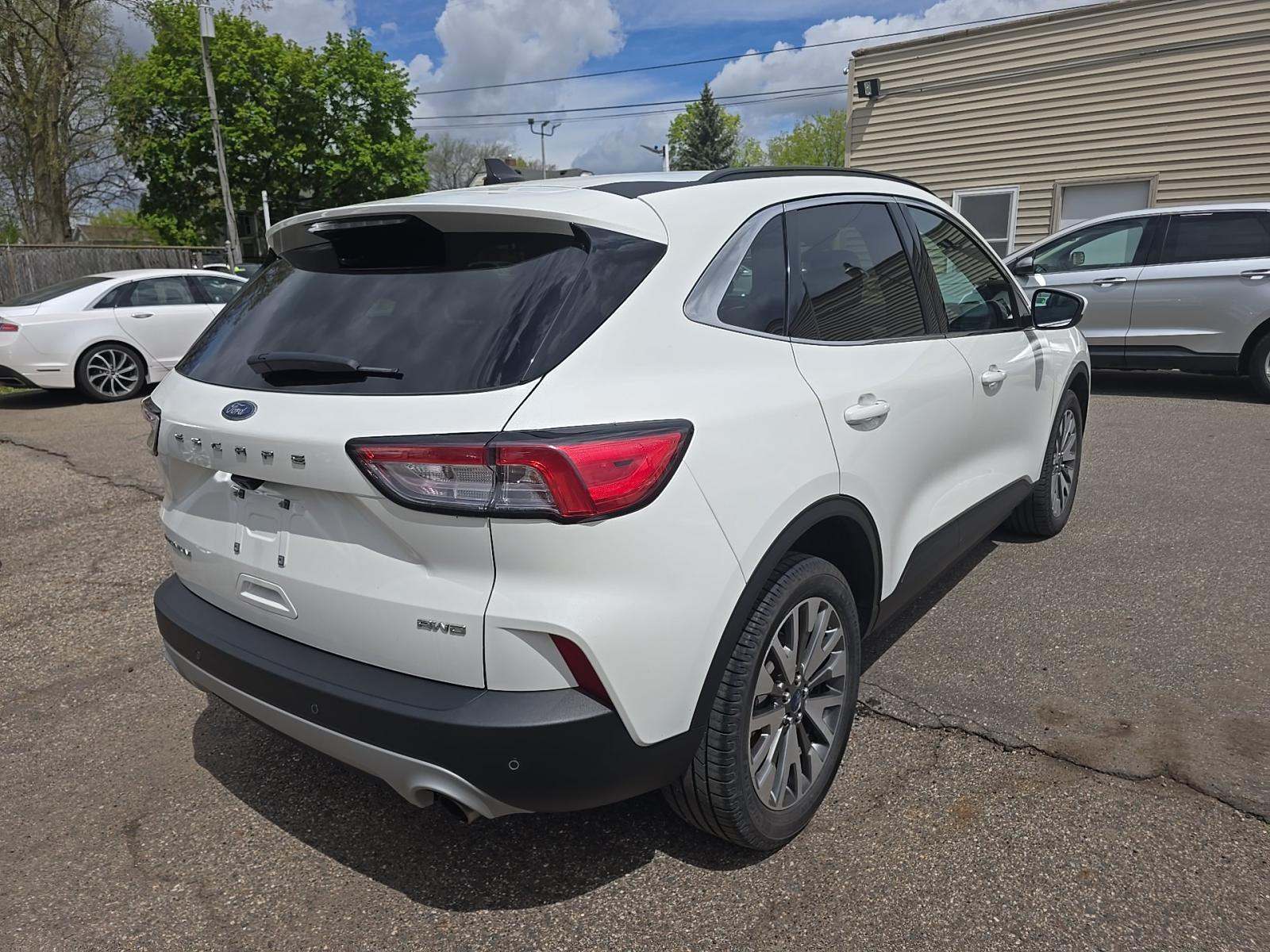 FORD ESCAPE - 3