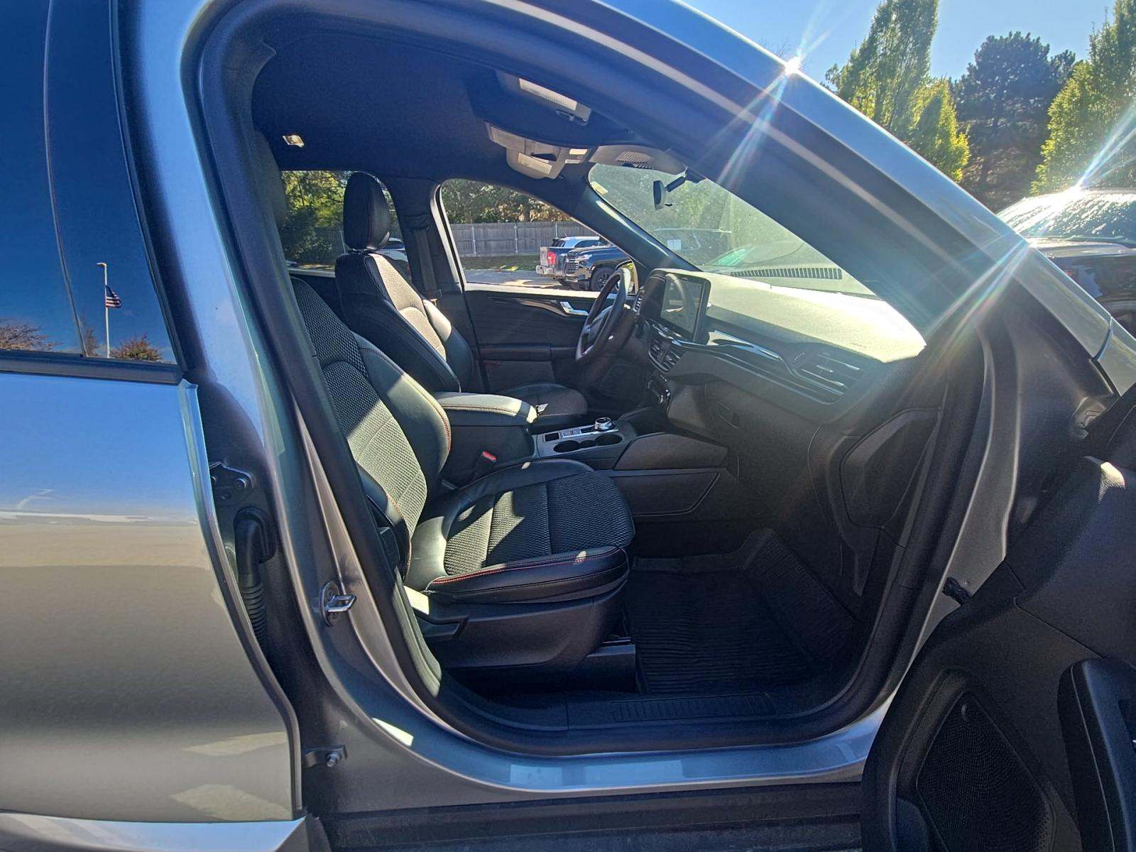 2024 Ford Escape ST-Line Select AWD