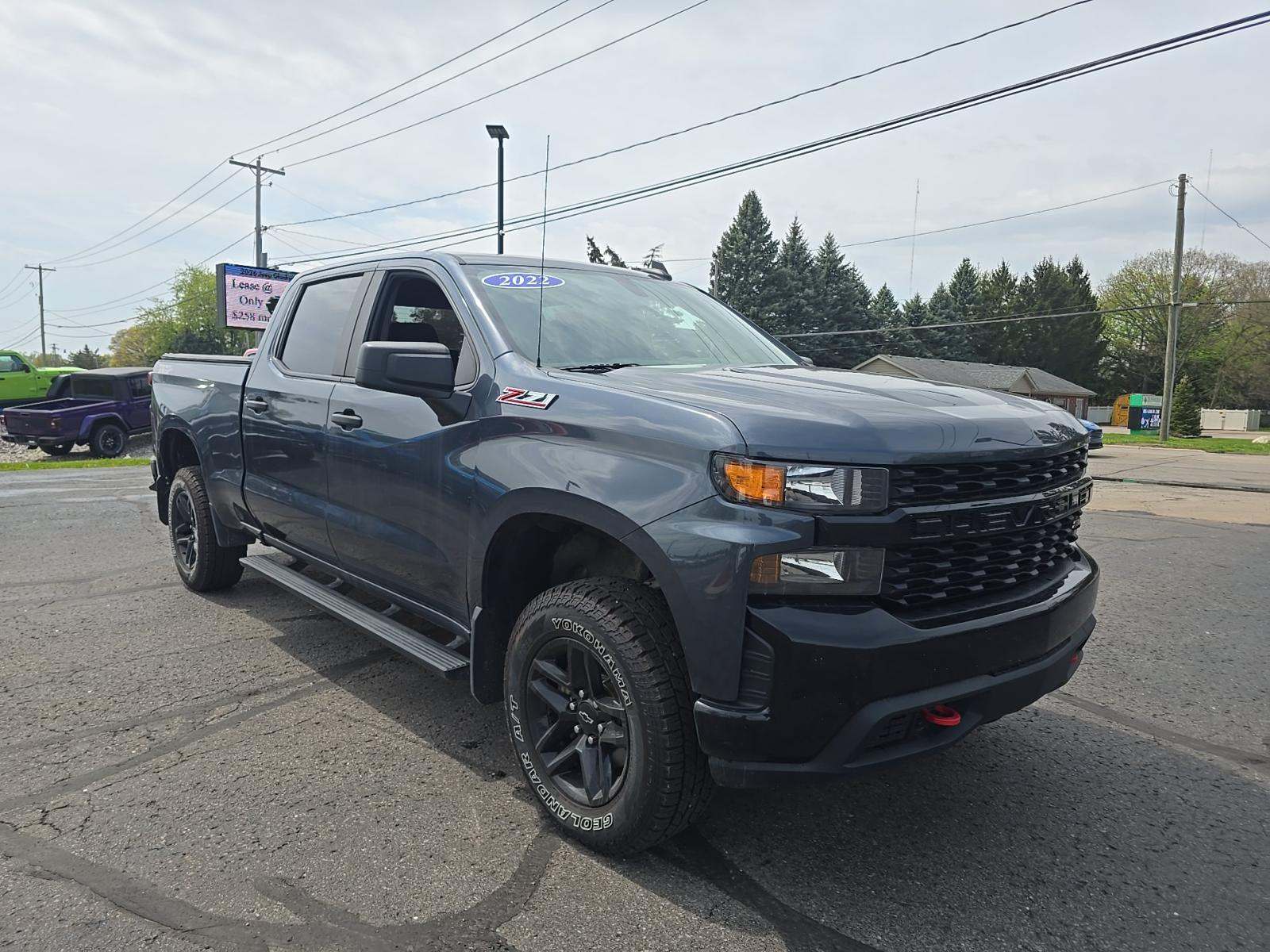 CHEVROLET SILVERADO - 4