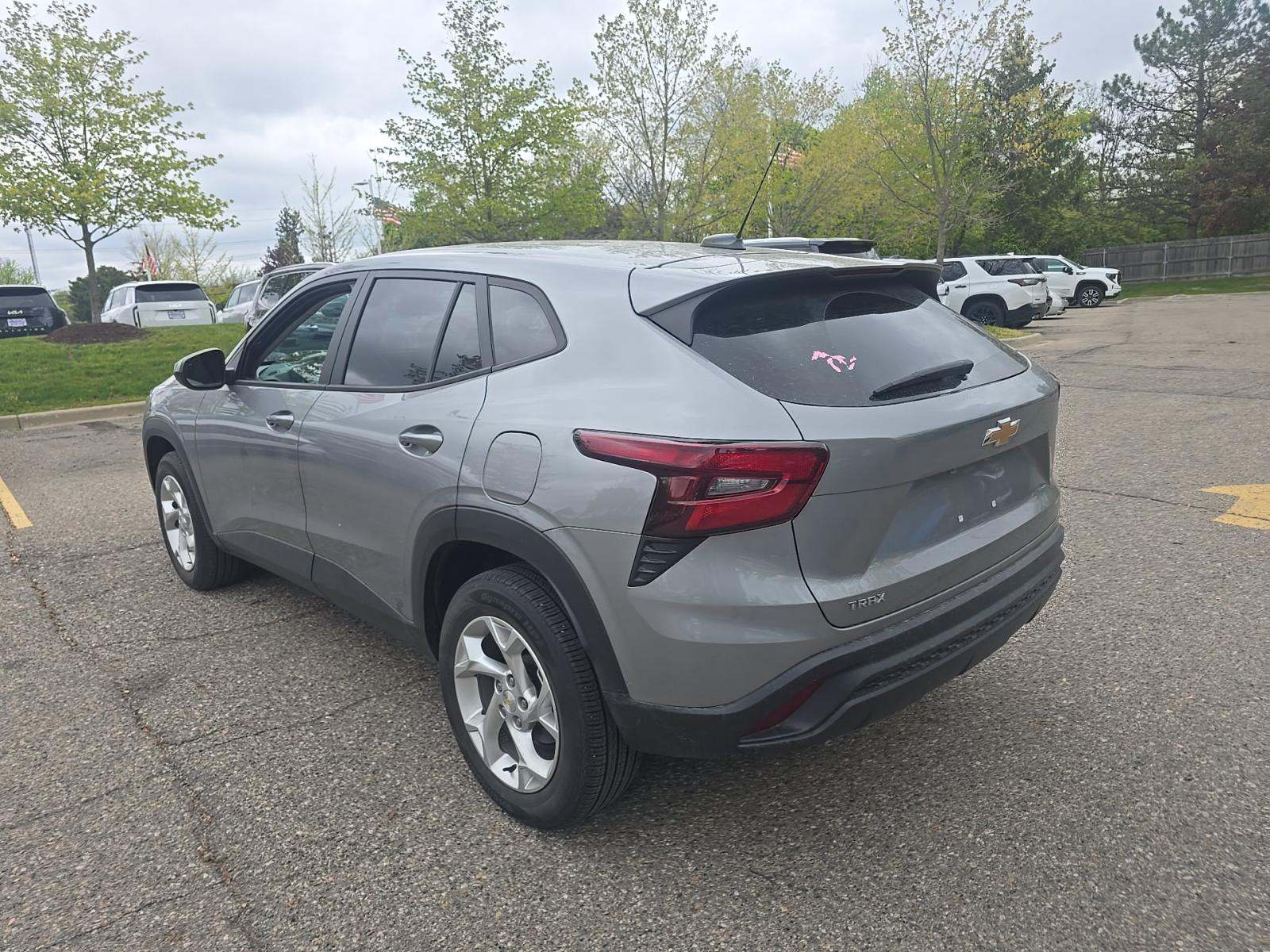 CHEVROLET TRAX - 2