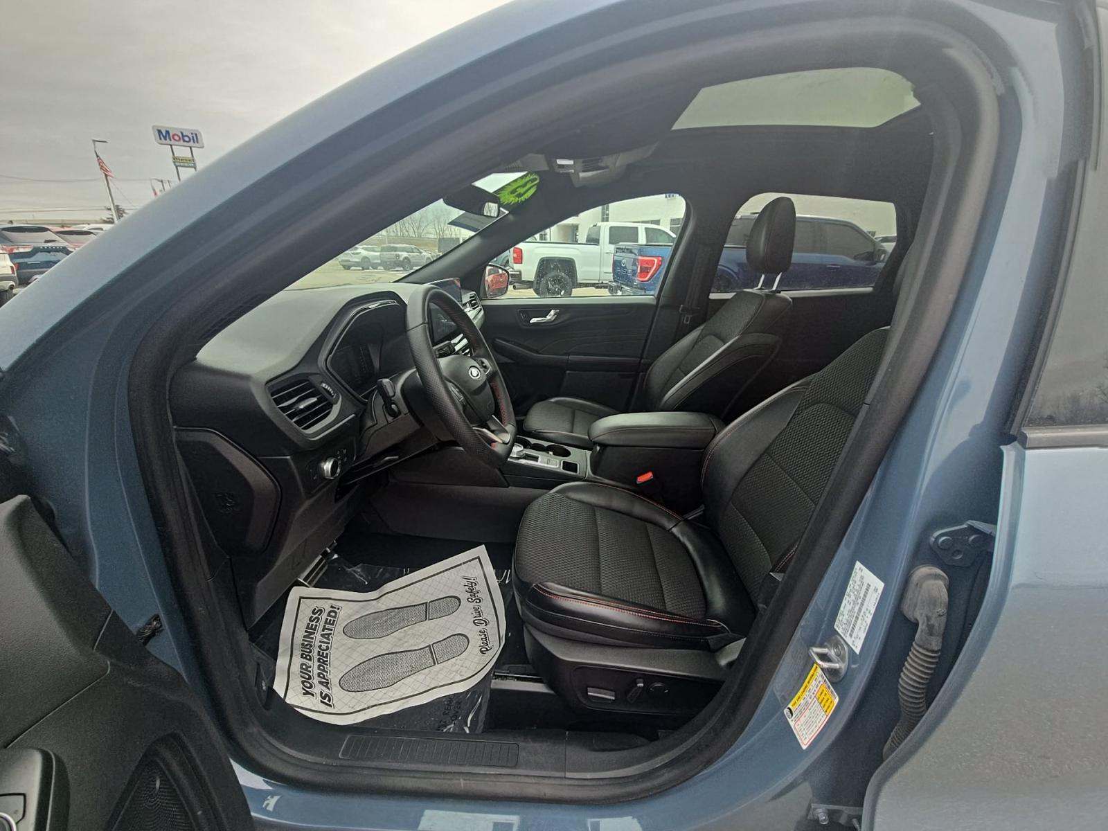 2023 Ford Escape ST-Line FWD