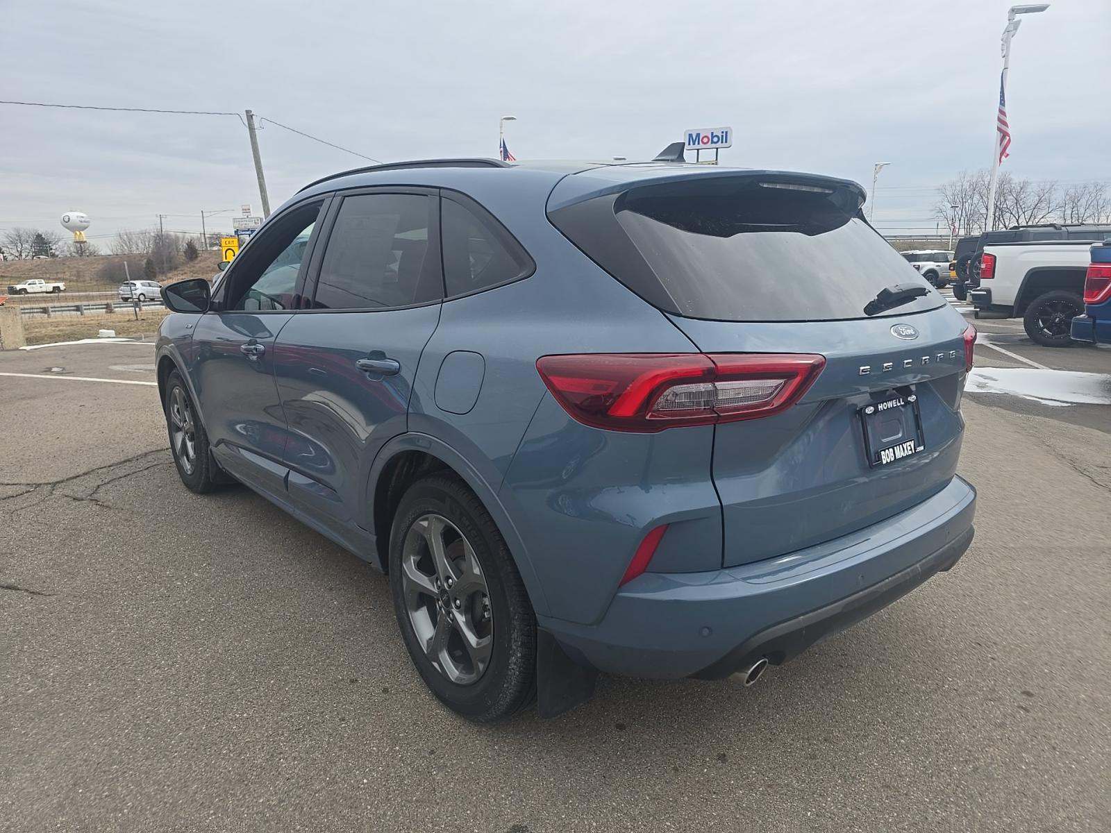 2023 Ford Escape ST-Line FWD