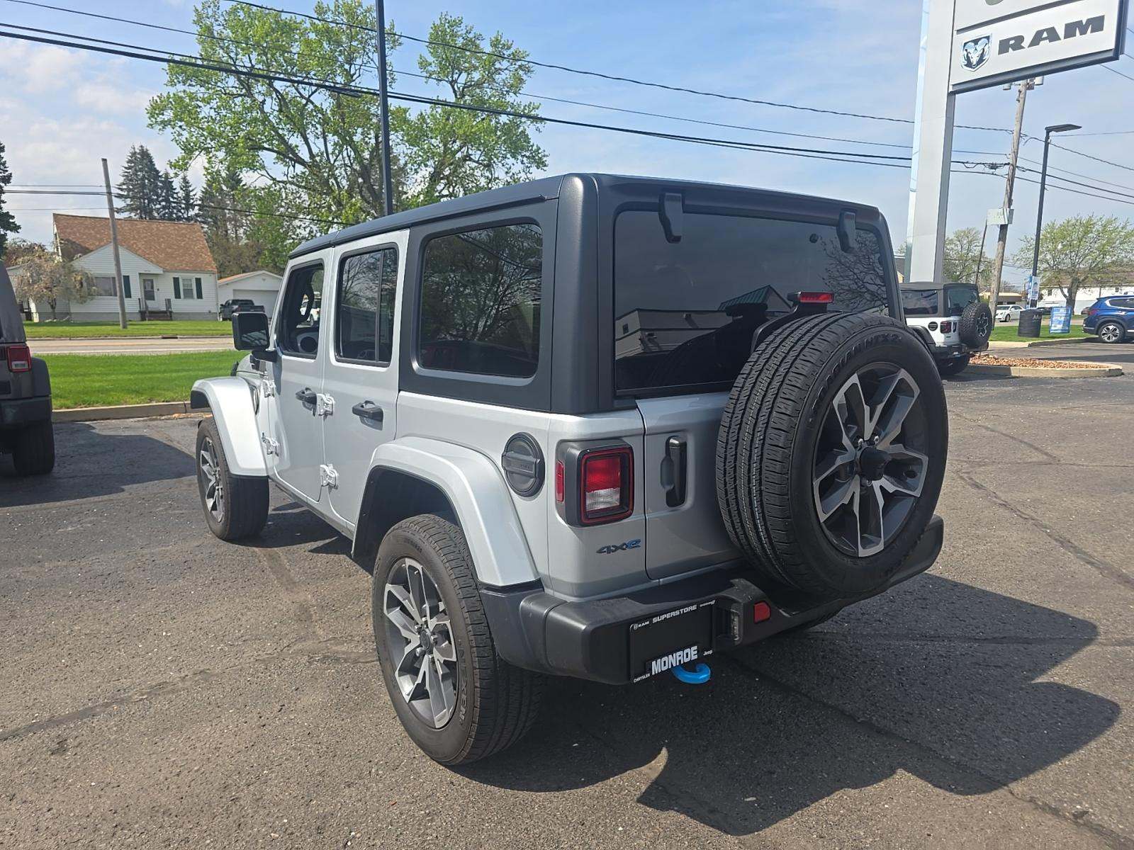 JEEP GRAND CHEROKEE - 2