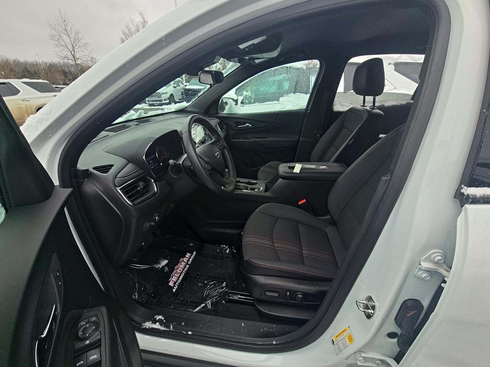 2022 Chevrolet Equinox RS FWD