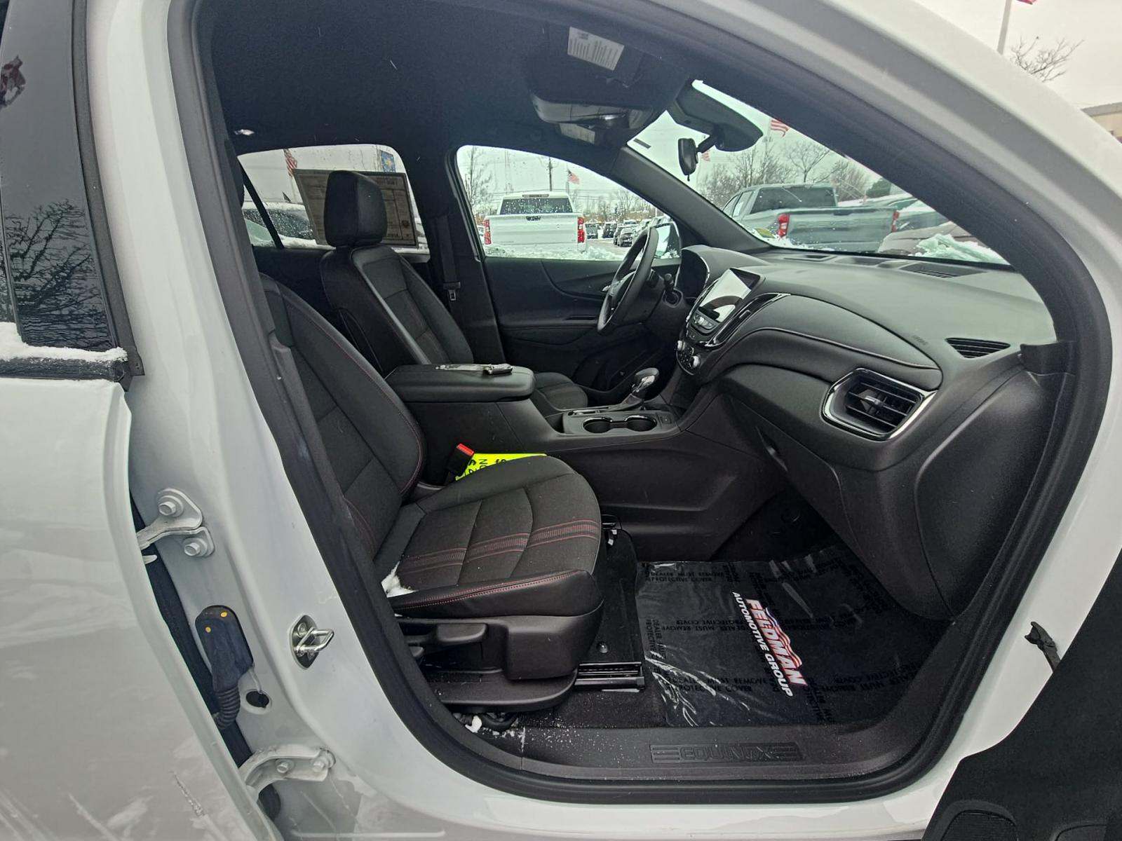 2022 Chevrolet Equinox RS FWD