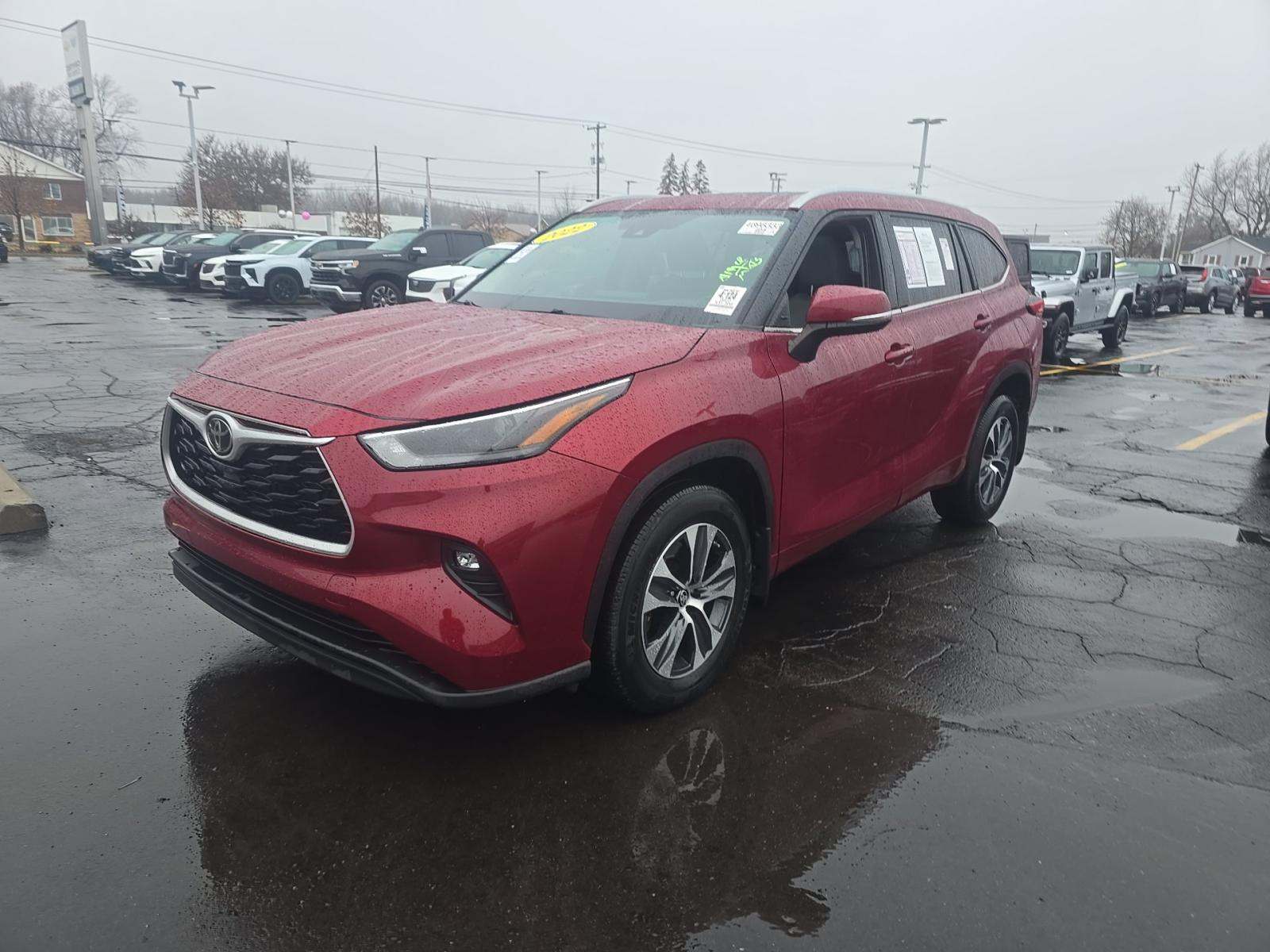 2022 Toyota Highlander XLE AWD