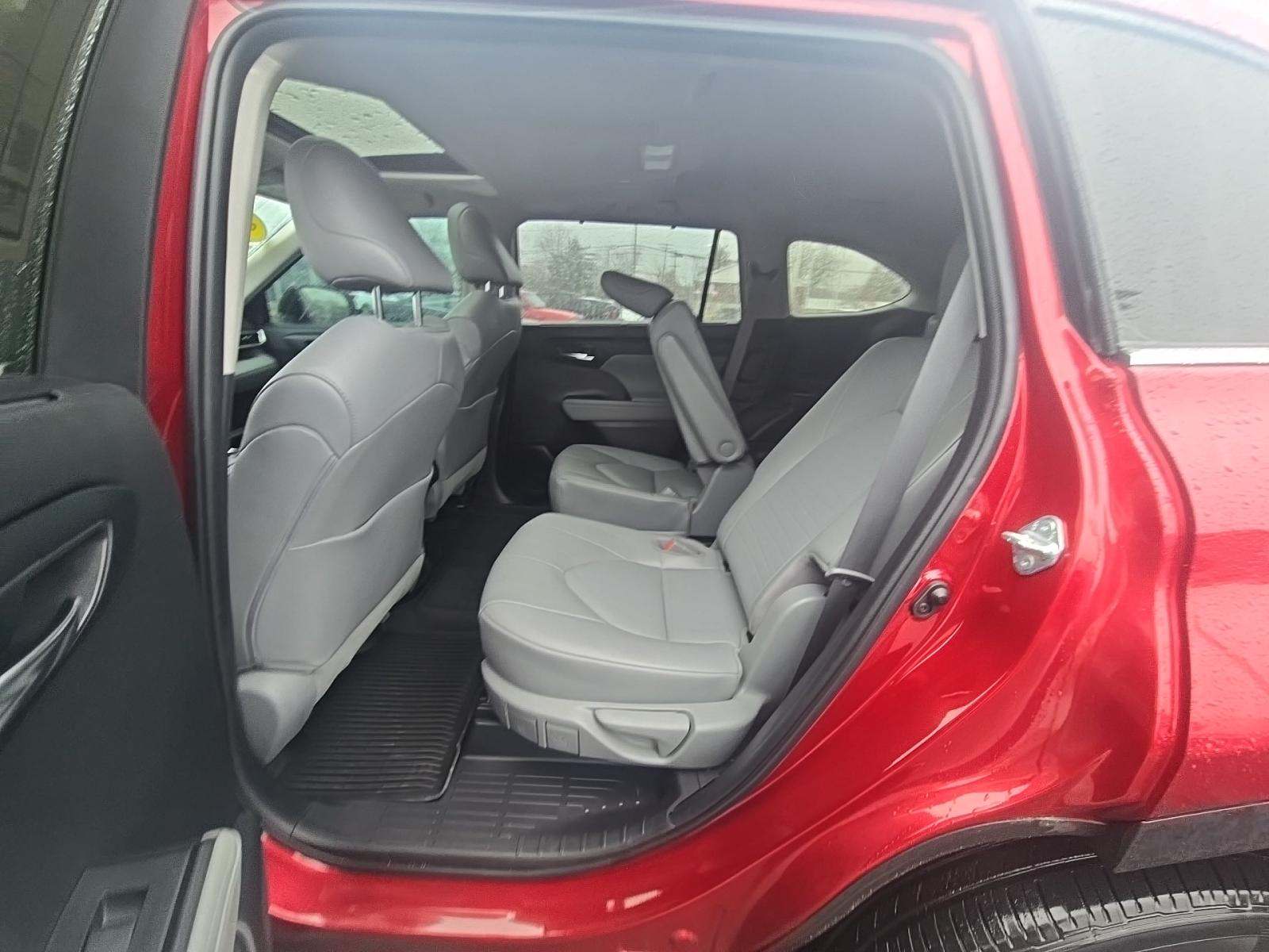 2022 Toyota Highlander XLE AWD