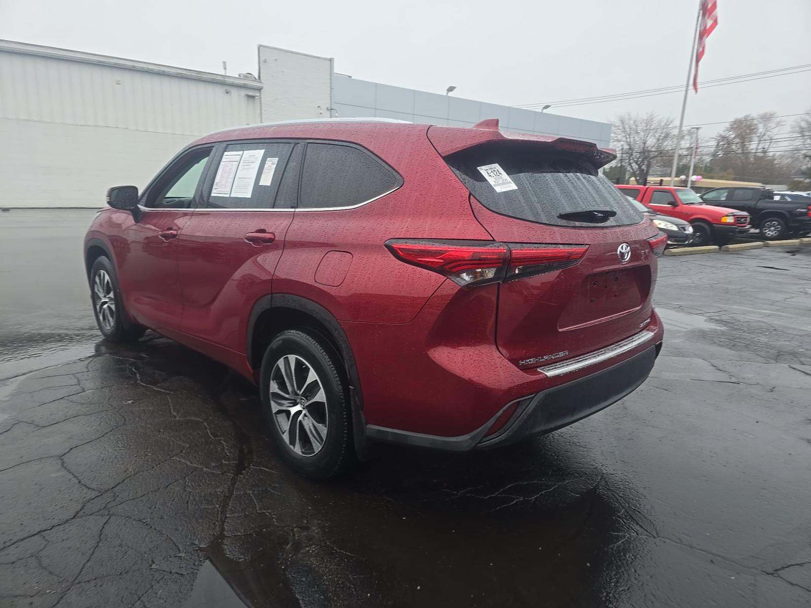 2022 Toyota Highlander XLE AWD