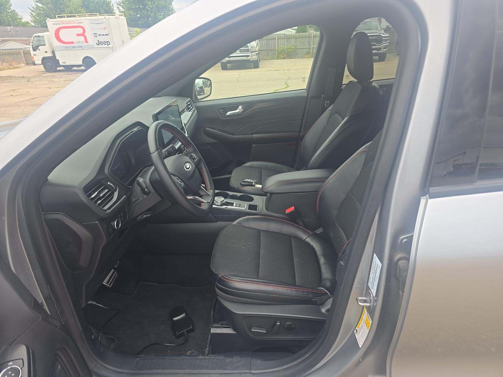 2024 Ford Escape ST-Line AWD