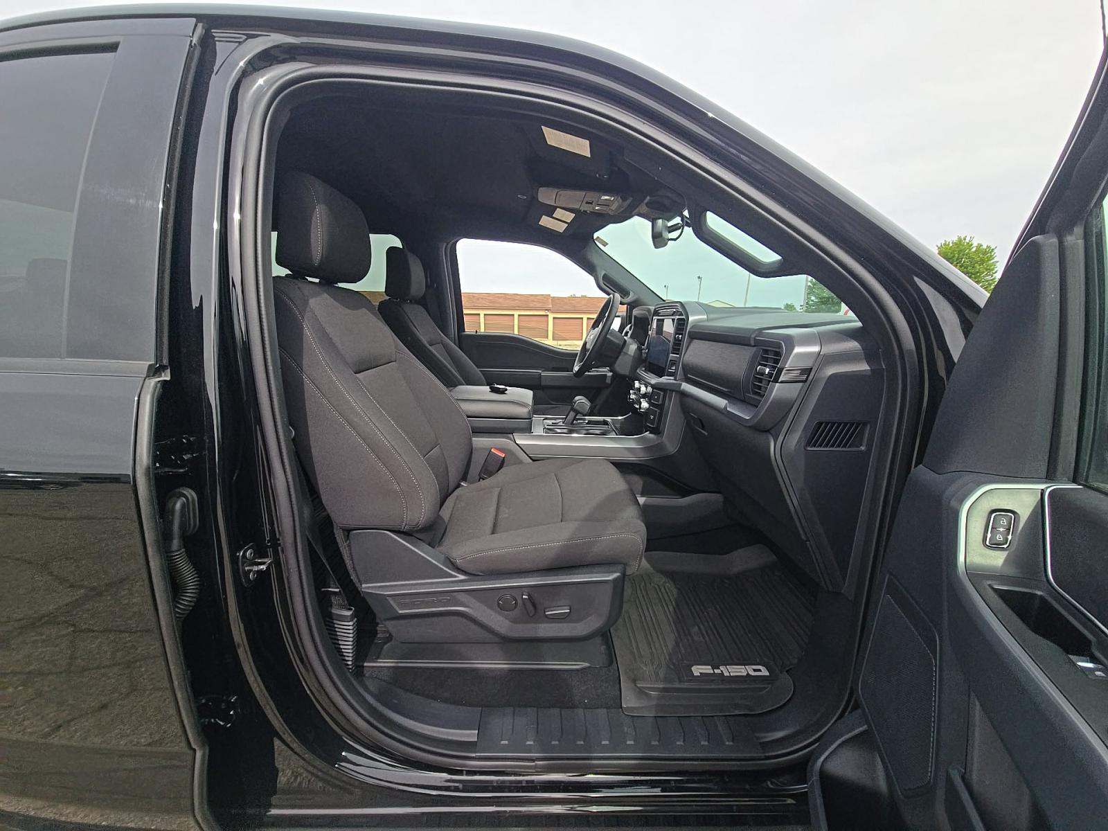 2025 Ford F-150 Hybrid XLT AWD