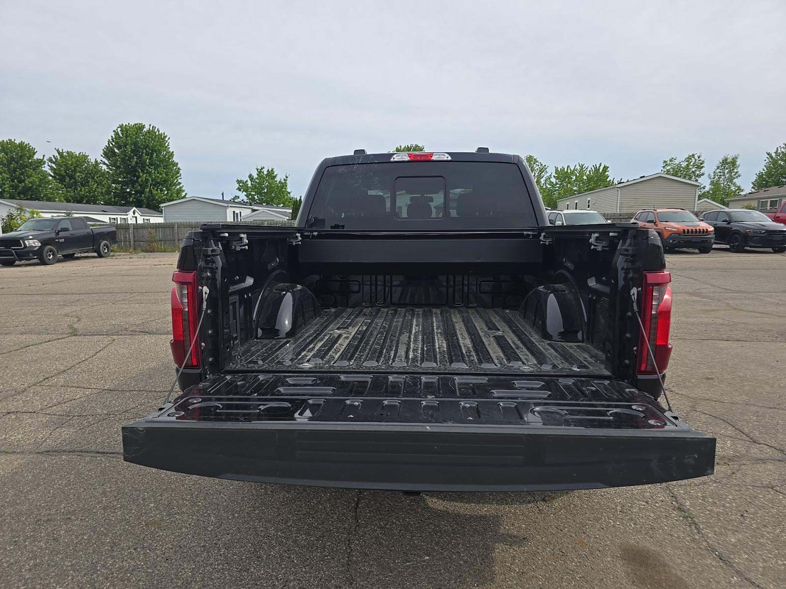2025 Ford F-150 Hybrid XLT AWD