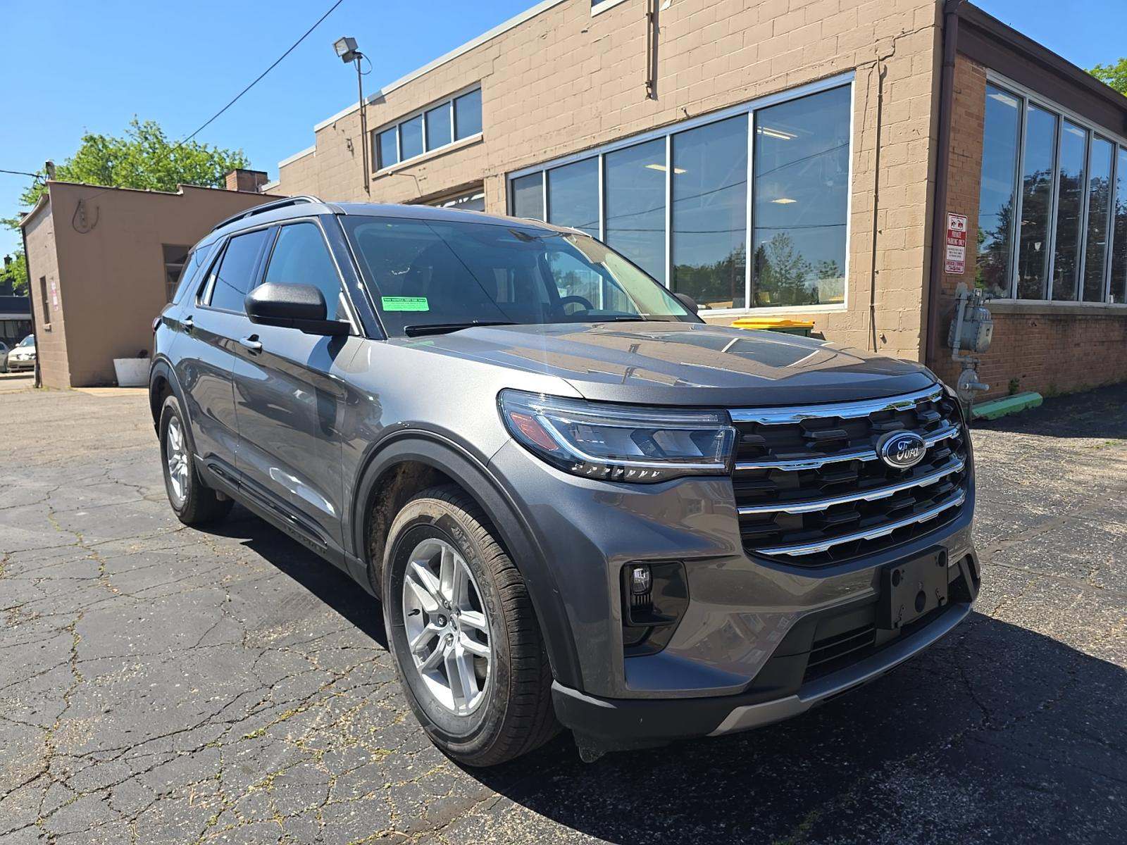 2026 Ford Explorer Active RWD