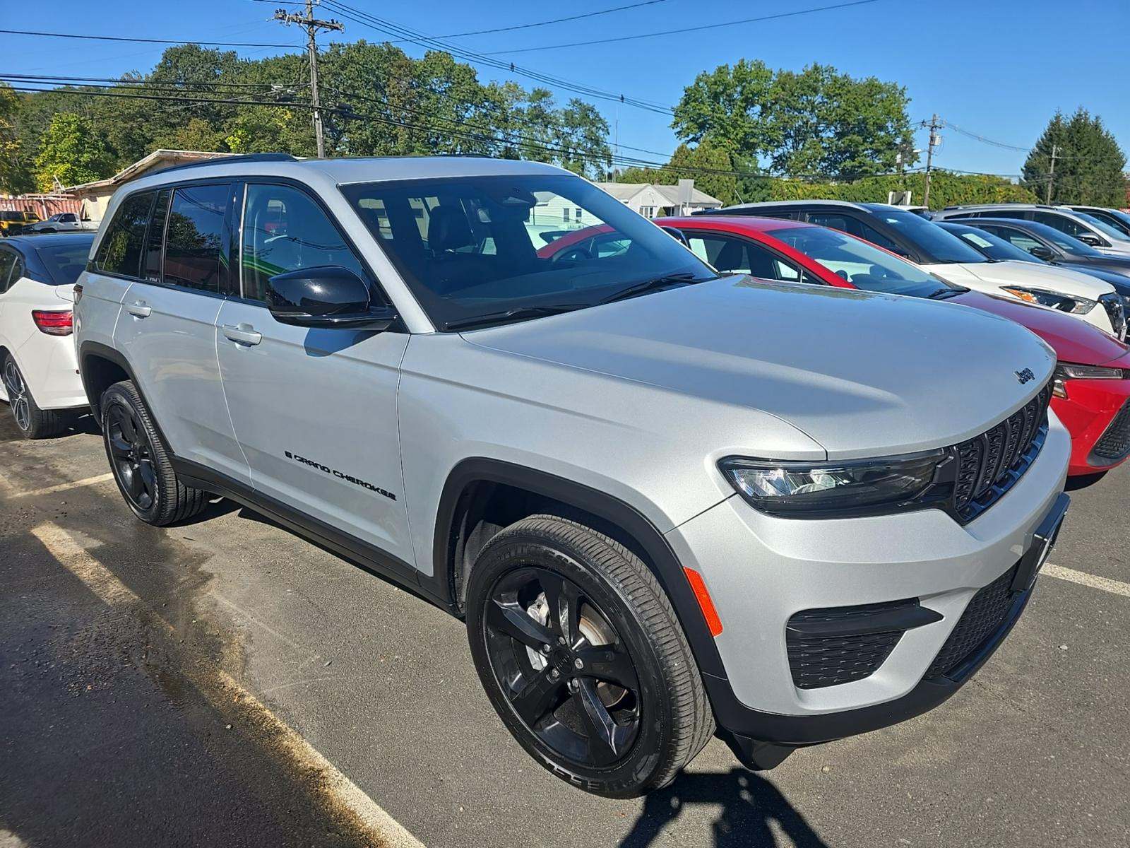 2024 Jeep Grand Cherokee Altitude AWD