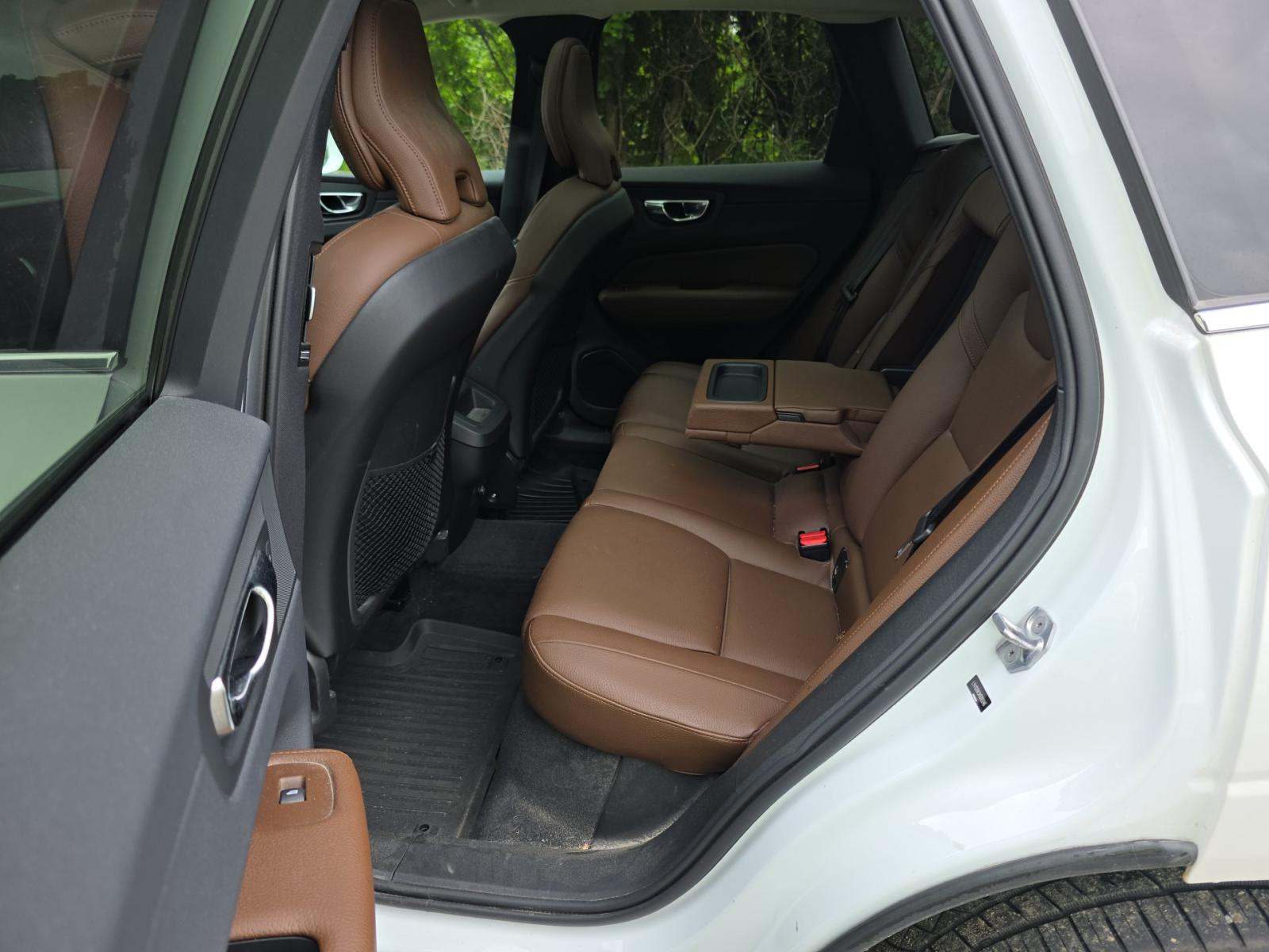 2019 Volvo XC60 T5 Momentum AWD