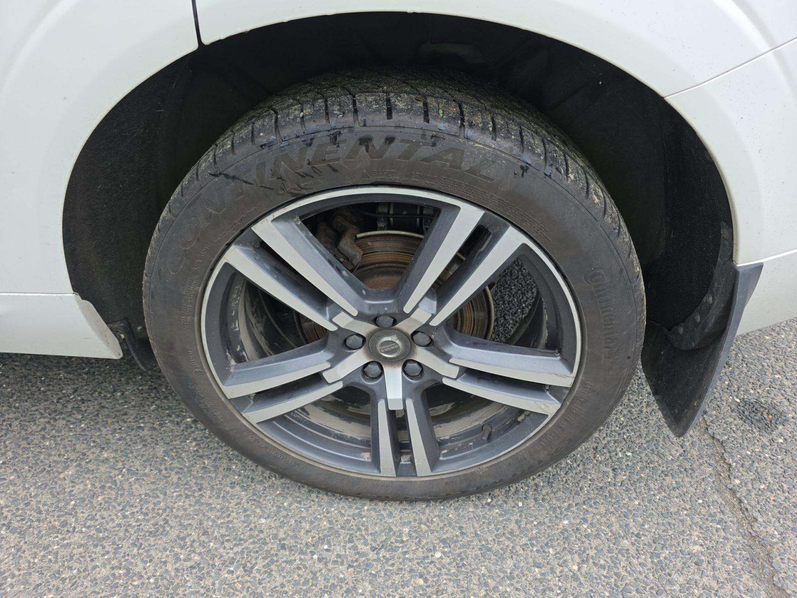 2019 Volvo XC60 T5 Momentum AWD