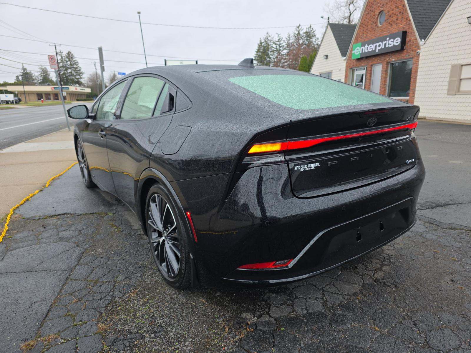 2024 Toyota Prius XLE AWD