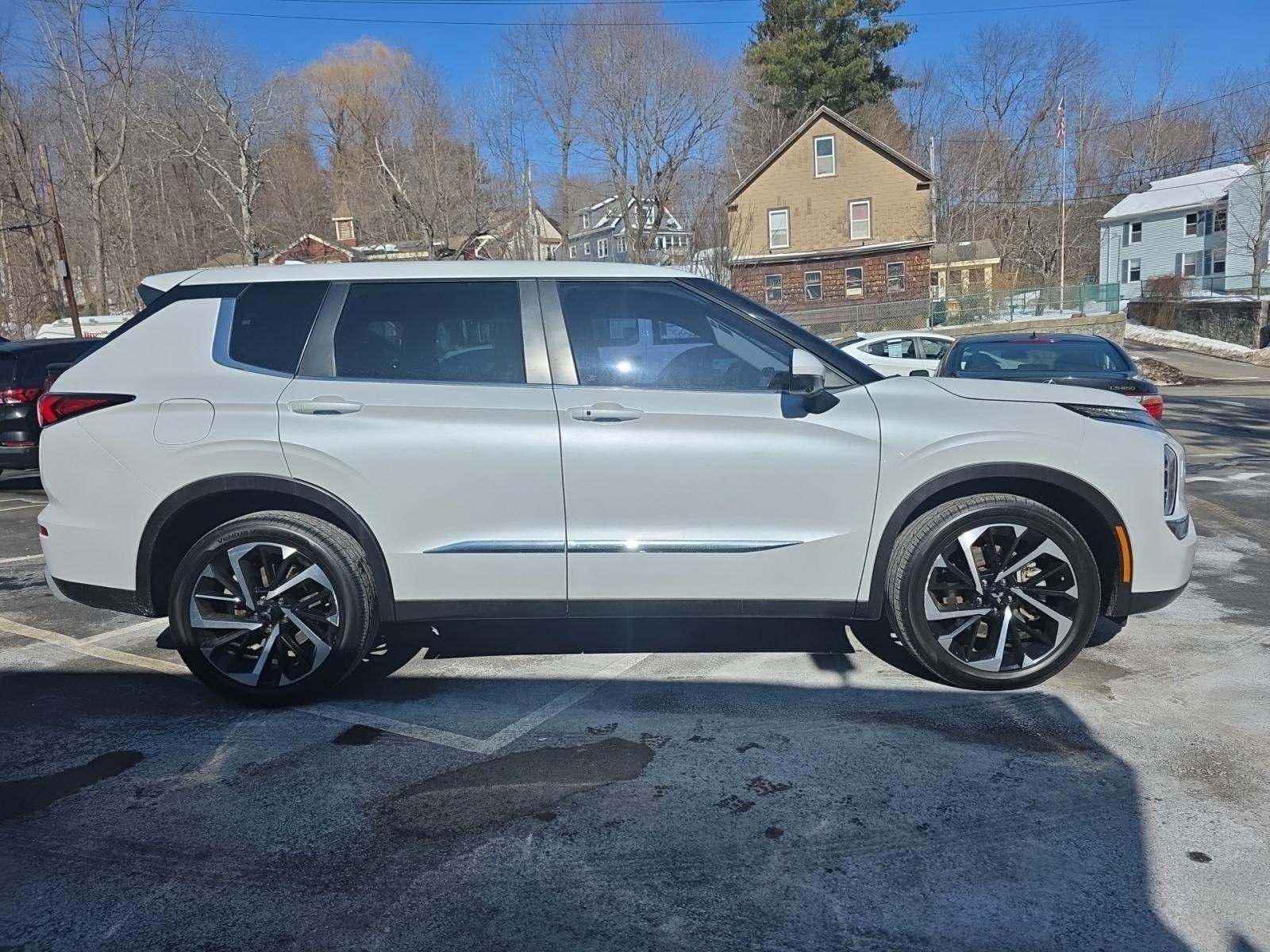 2022 Mitsubishi Outlander SE AWD