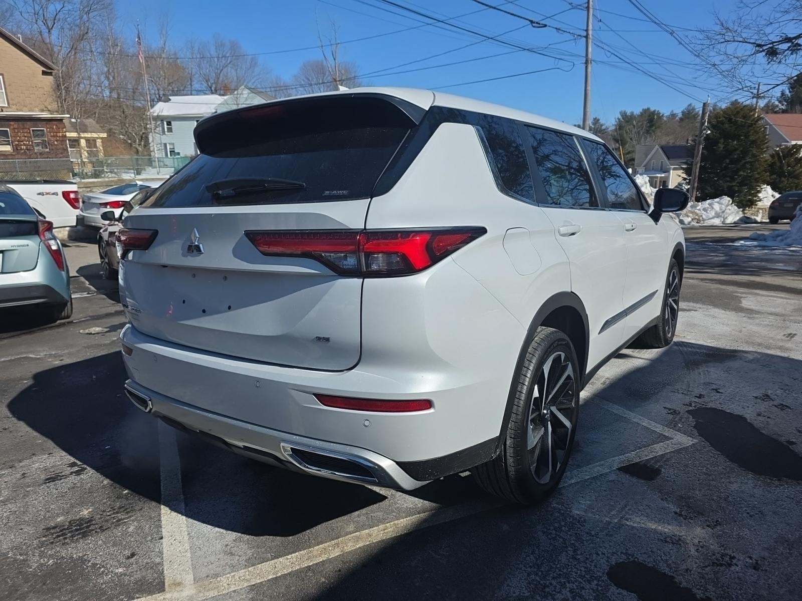 2022 Mitsubishi Outlander SE AWD