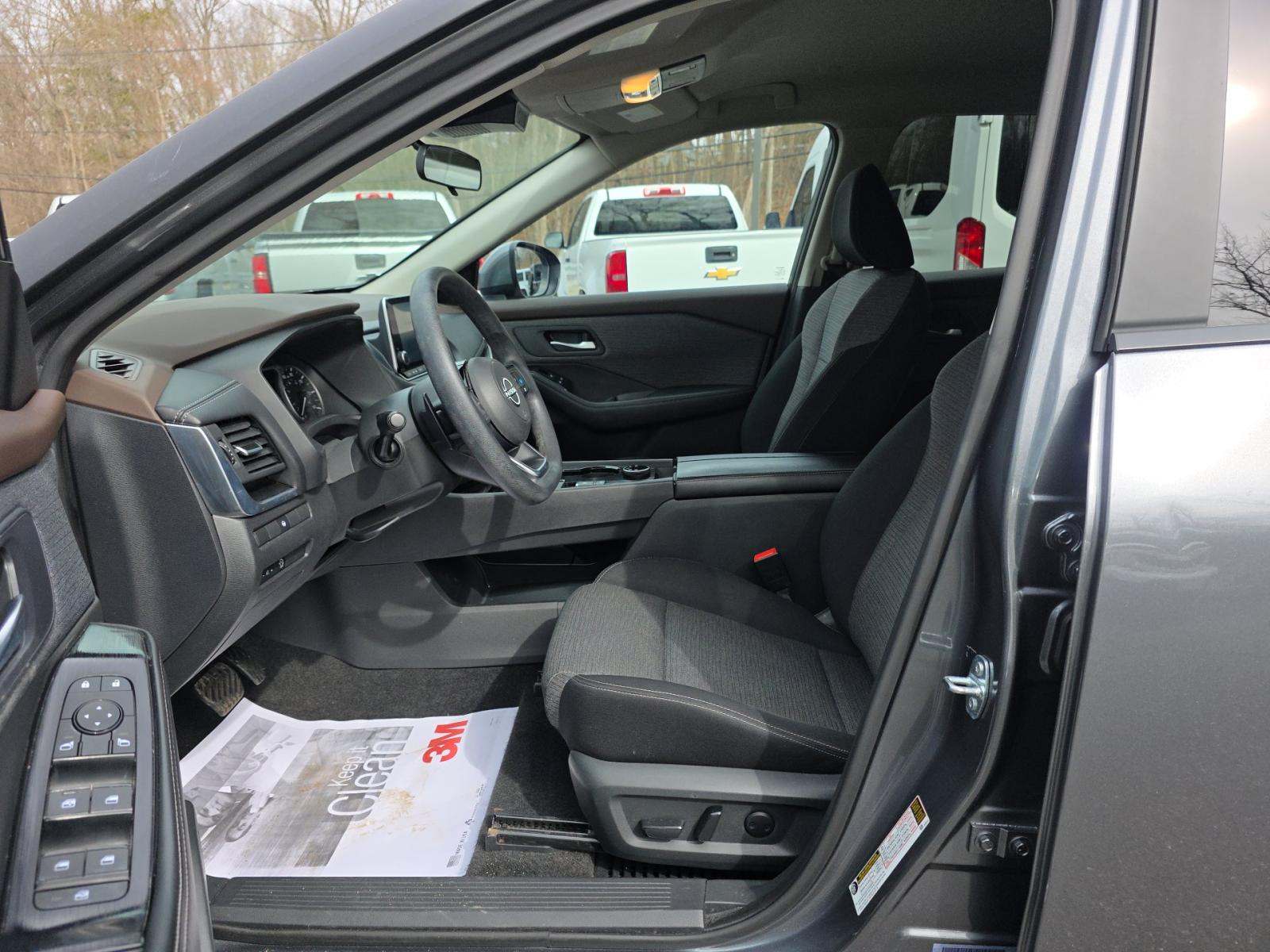 2023 Nissan Rogue SV AWD