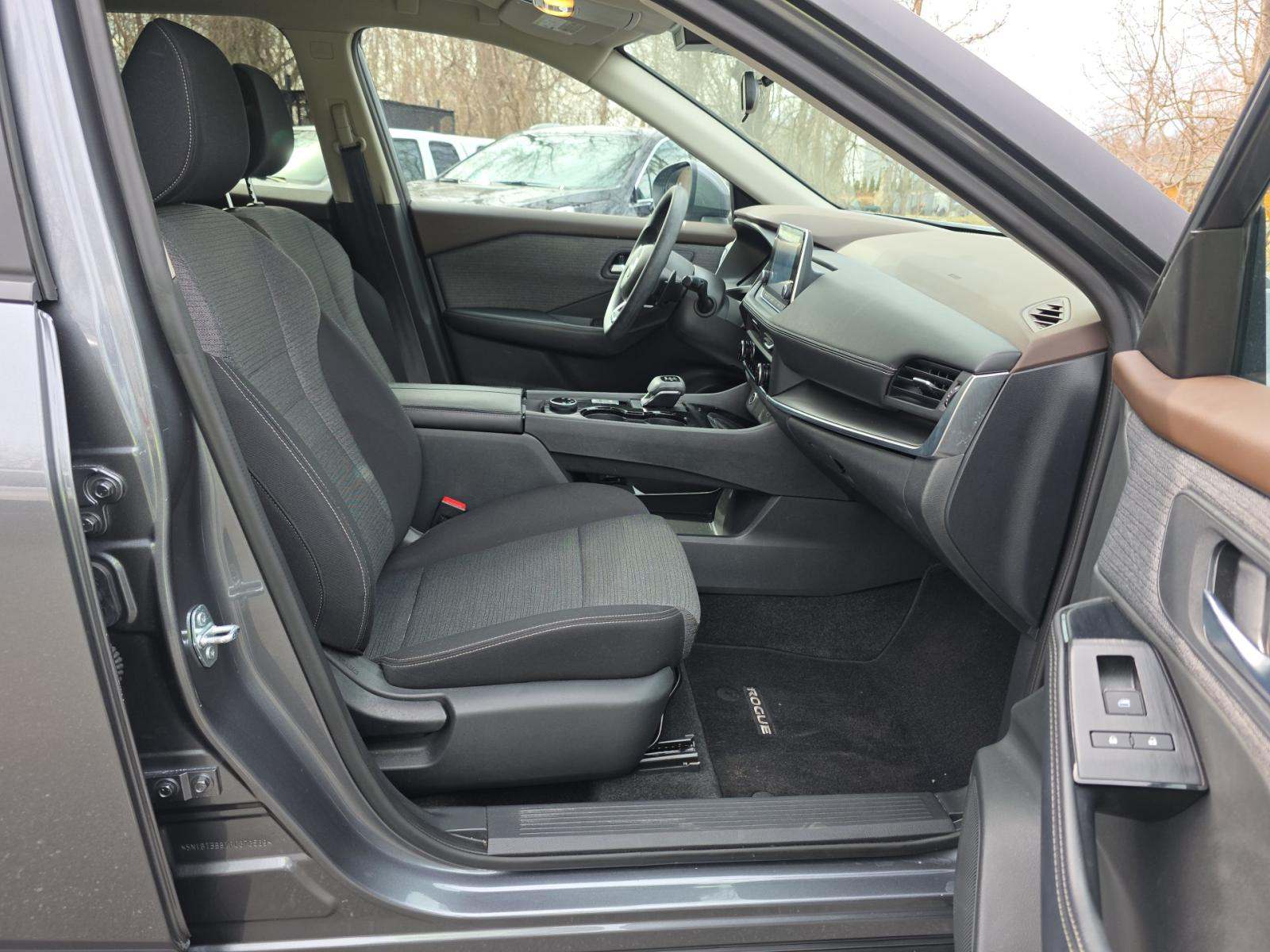 2023 Nissan Rogue SV AWD