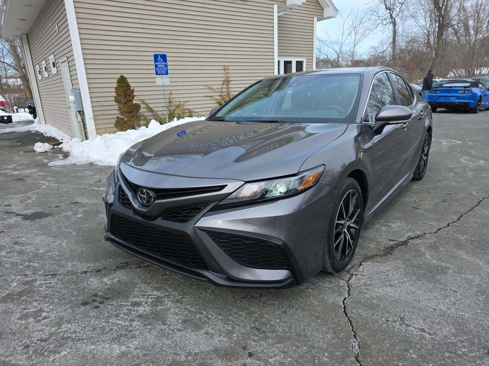 2023 Toyota Camry SE FWD