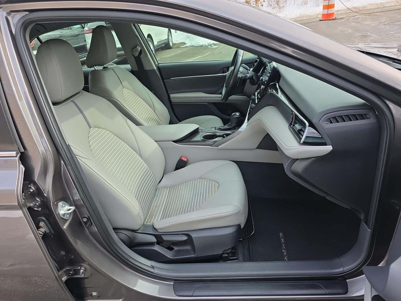 2023 Toyota Camry SE FWD