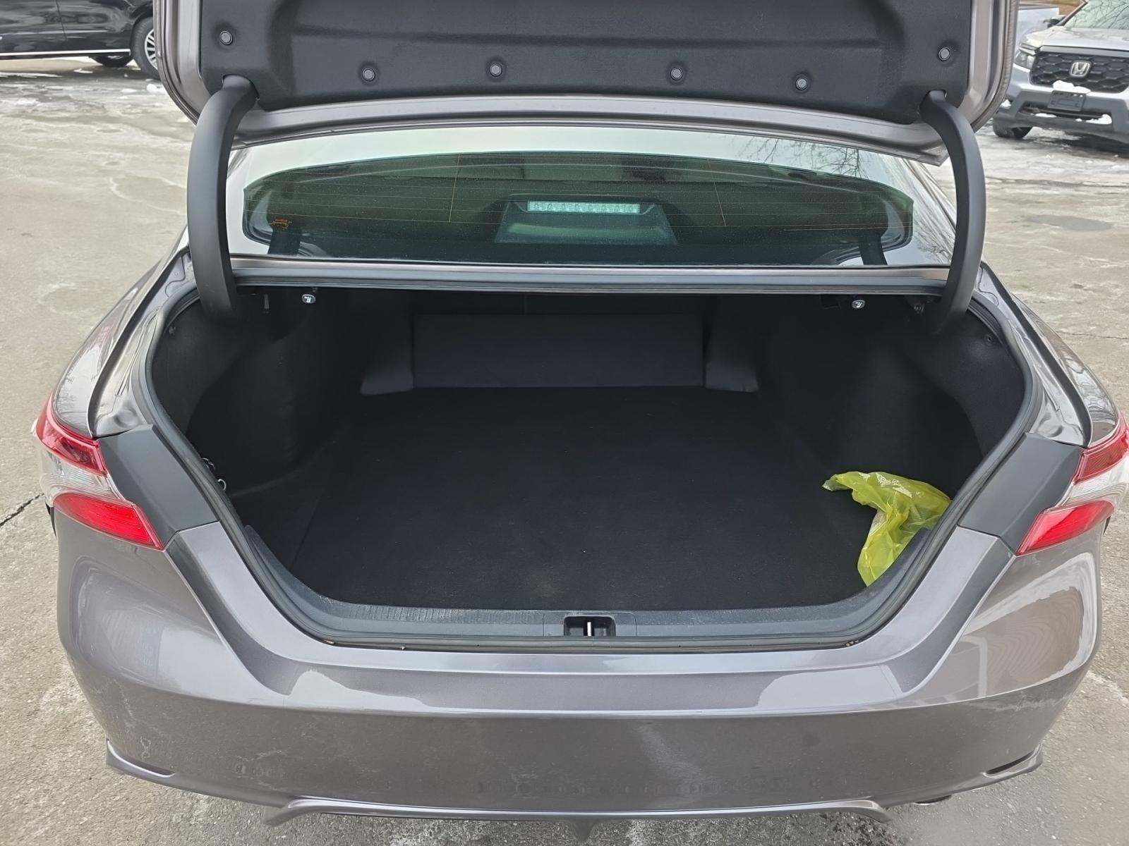 2023 Toyota Camry SE FWD