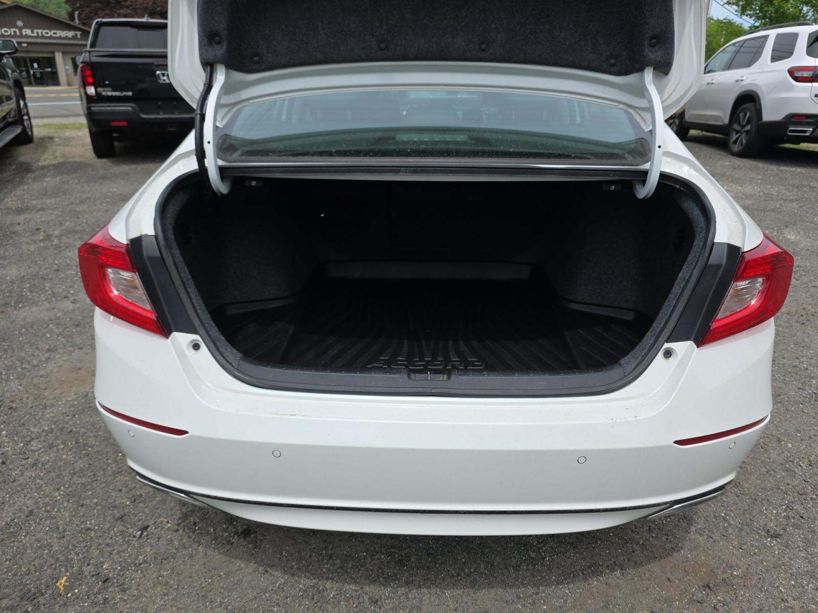 2018 Honda Accord Touring FWD