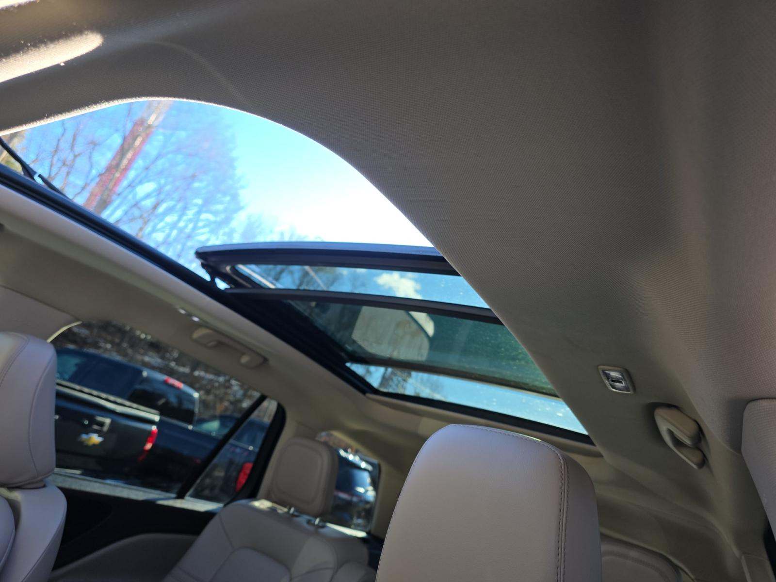 2022 Lincoln Aviator Standard AWD