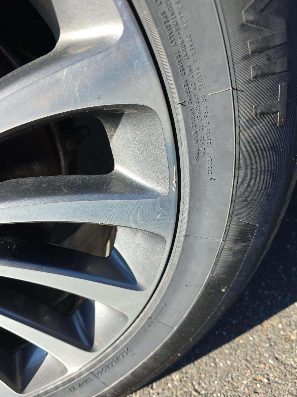 2022 Lincoln Aviator Standard AWD