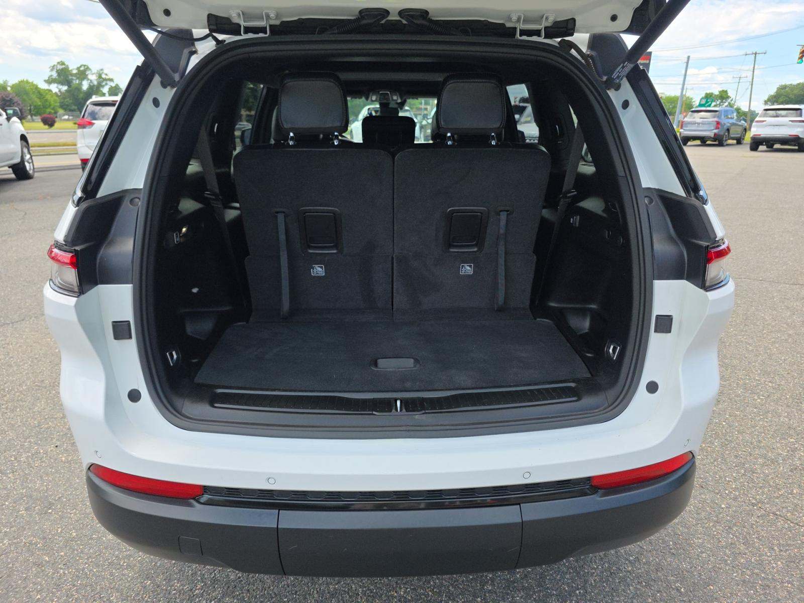 2024 Jeep Grand Cherokee L Altitude X AWD