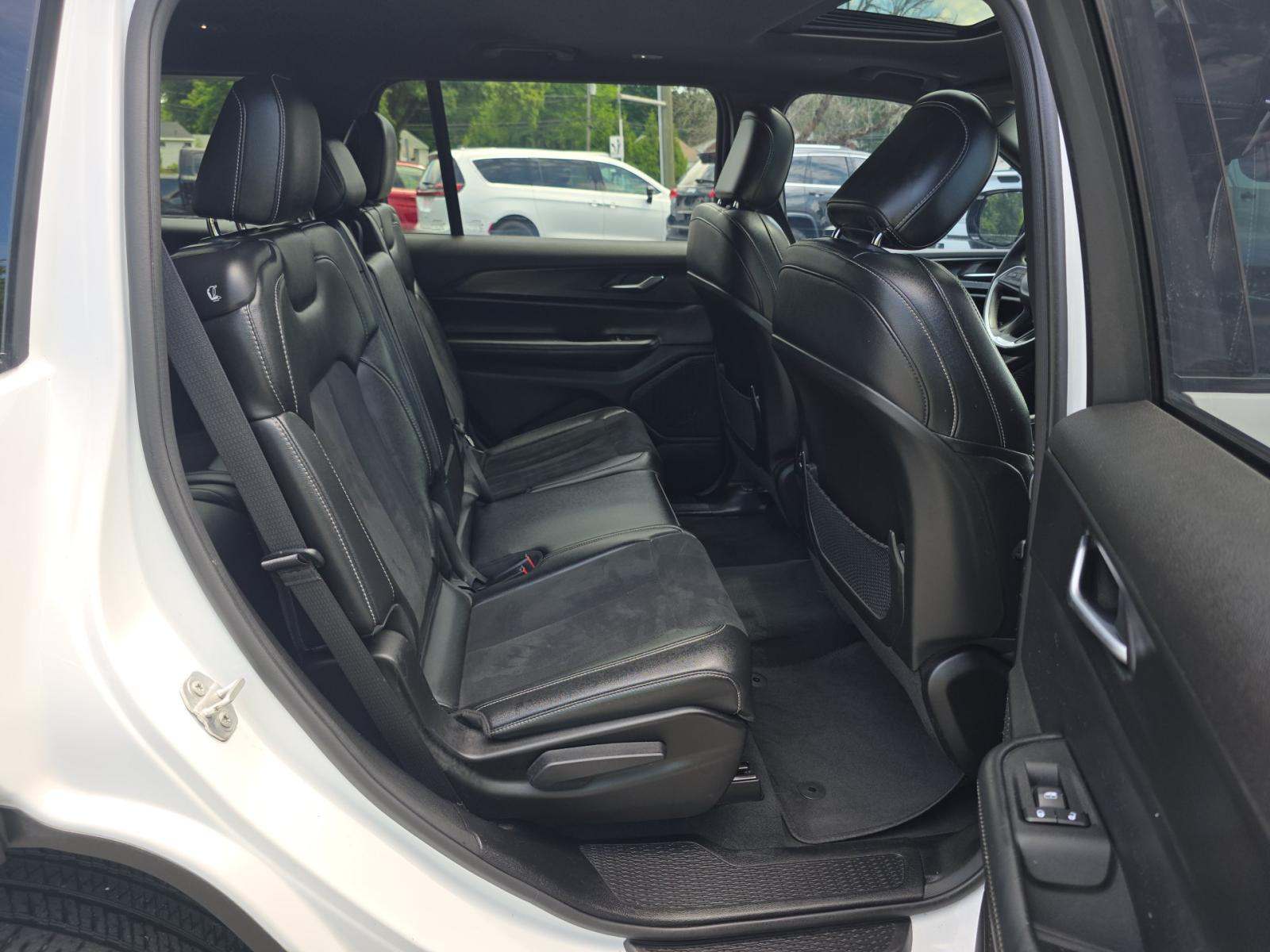 2024 Jeep Grand Cherokee L Altitude X AWD