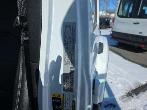 JEEP UNLIMITED 4XE SAHARA - 1