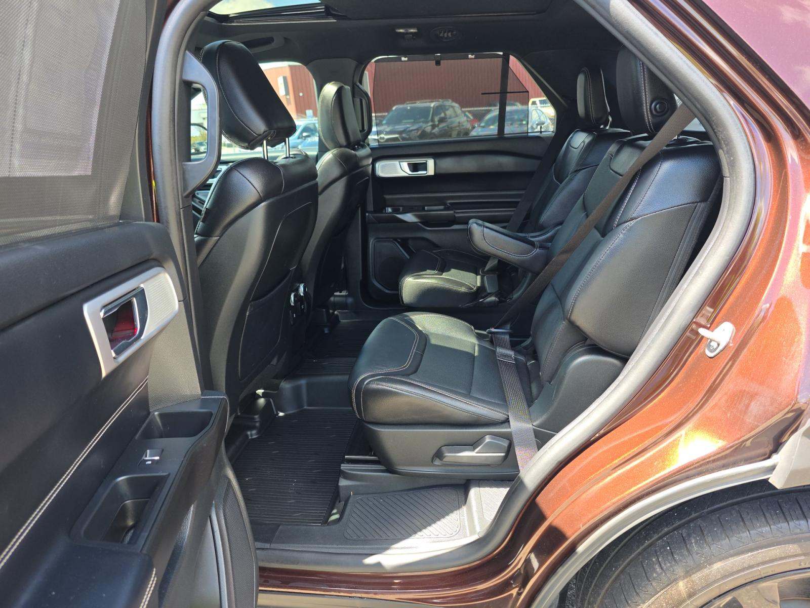 FORD EXPLORER - 9