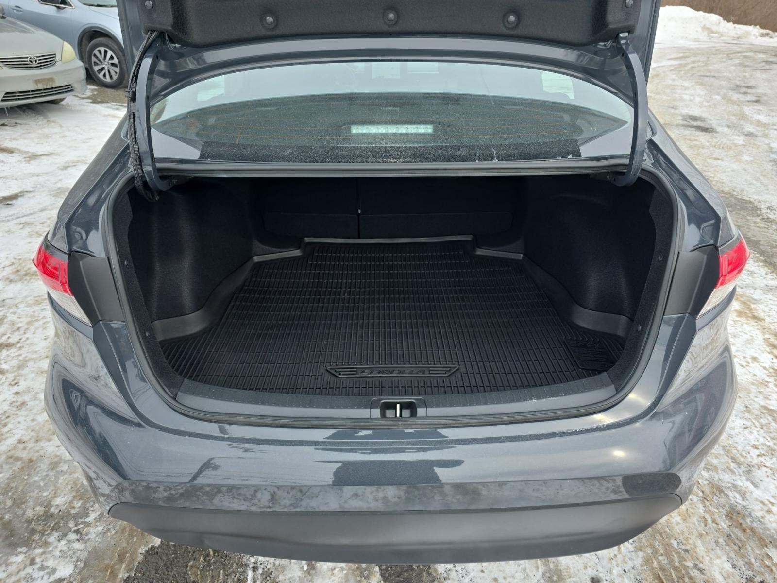 2024 Toyota Corolla LE FWD