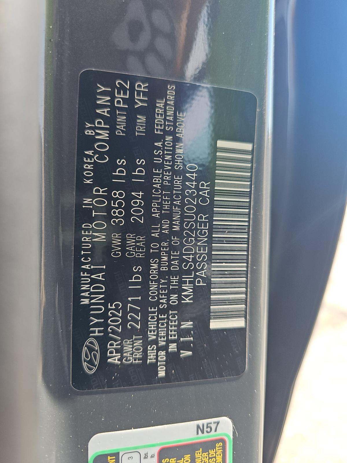 2025 Hyundai Elantra SEL Convenience FWD
