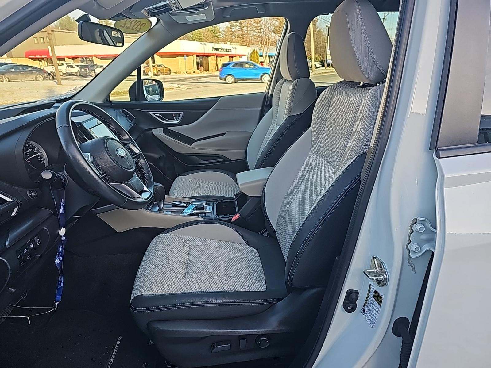 2022 Subaru Forester Premium AWD