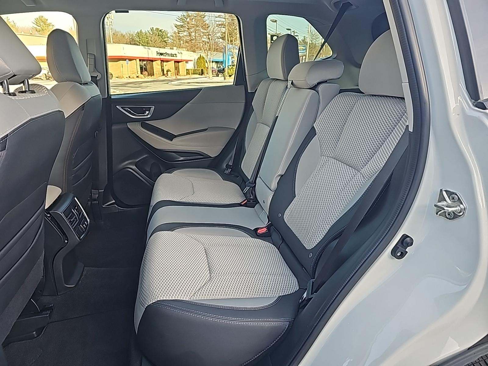 2022 Subaru Forester Premium AWD