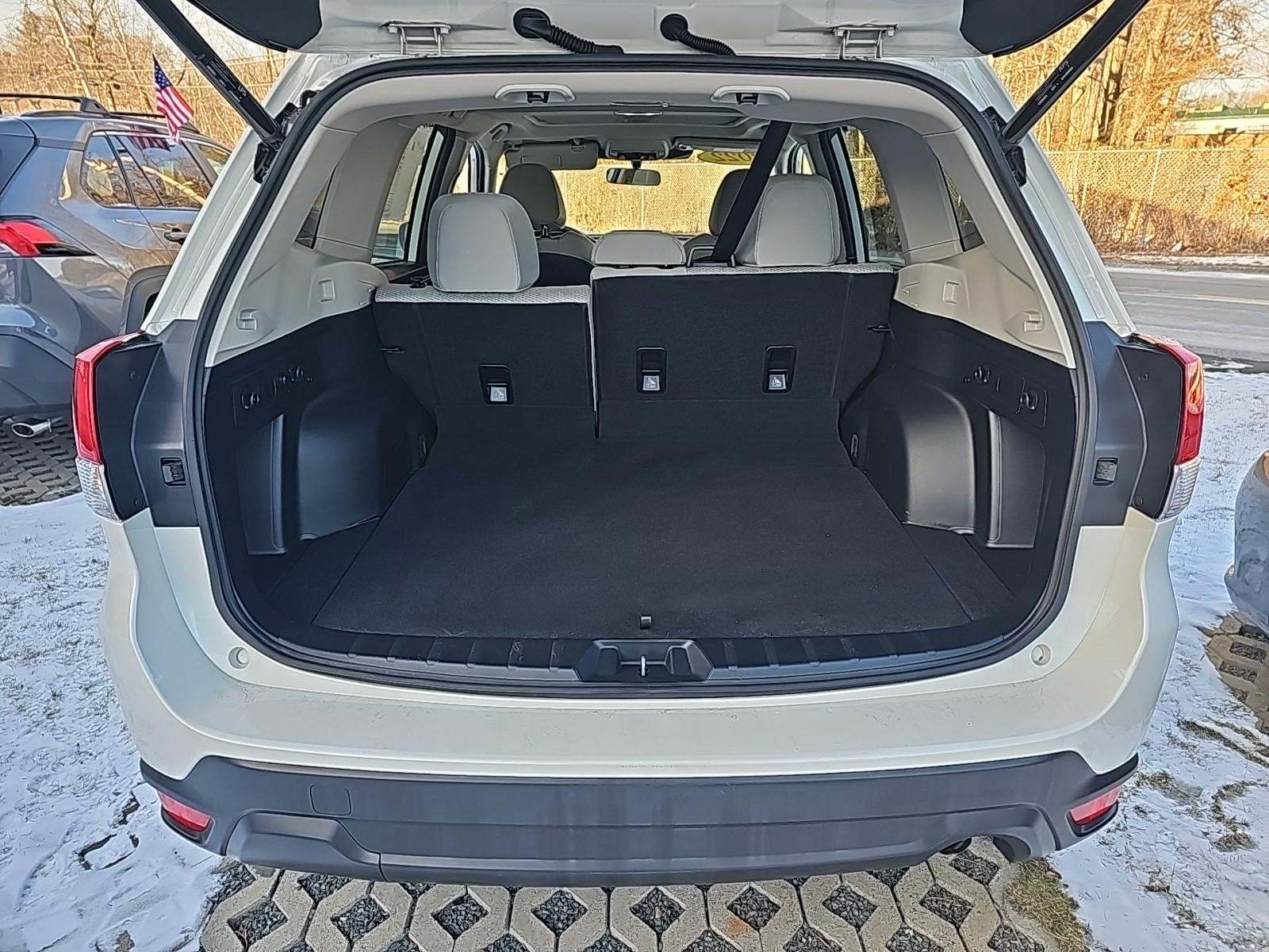 2022 Subaru Forester Premium AWD