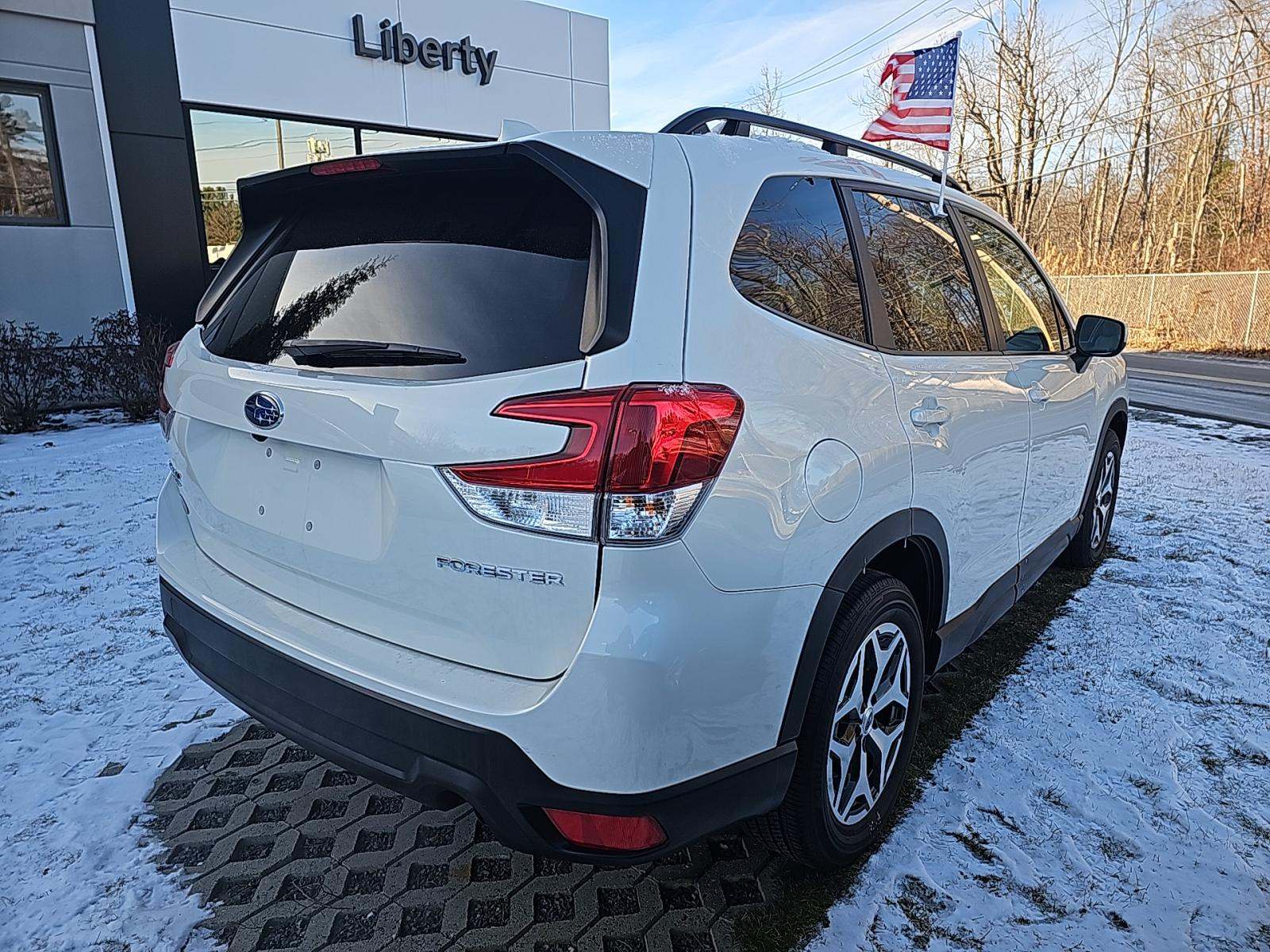2022 Subaru Forester Premium AWD