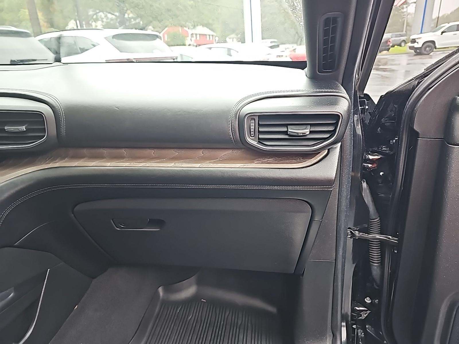 2022 Ford Explorer Platinum AWD