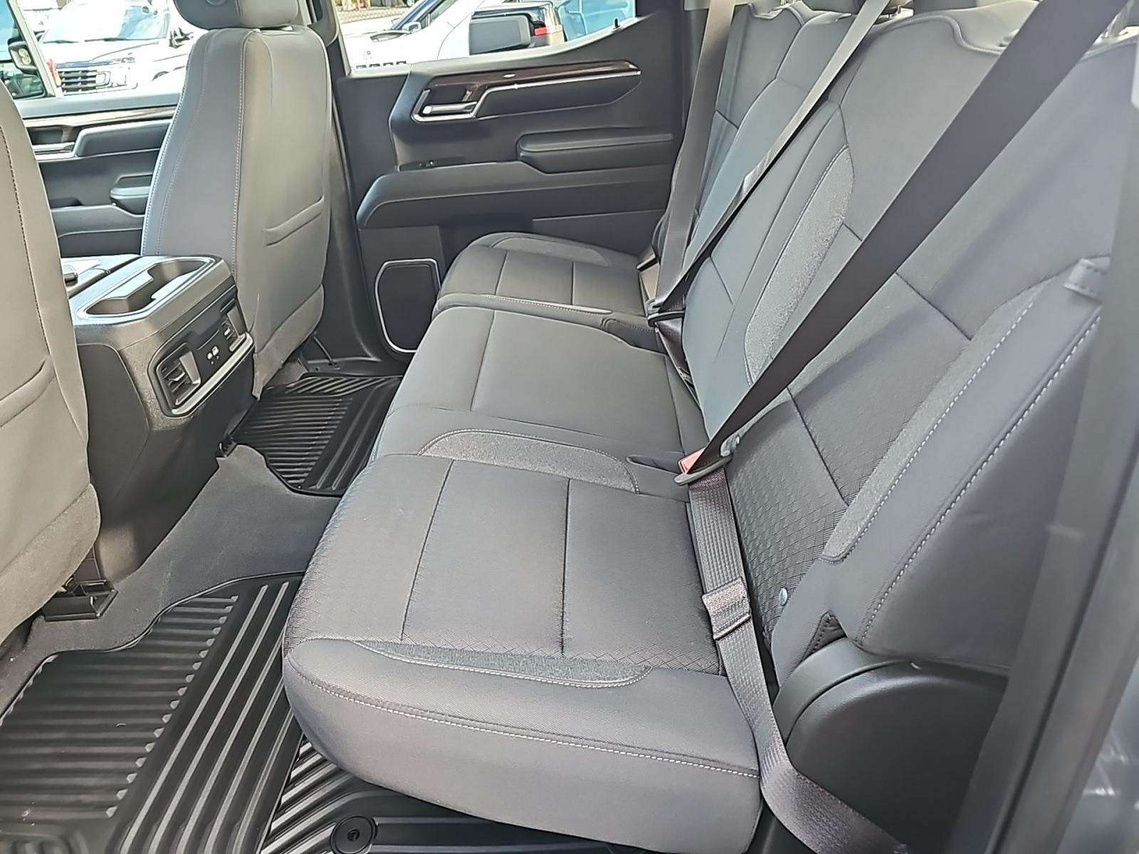 2023 Chevrolet Silverado 1500 RST AWD
