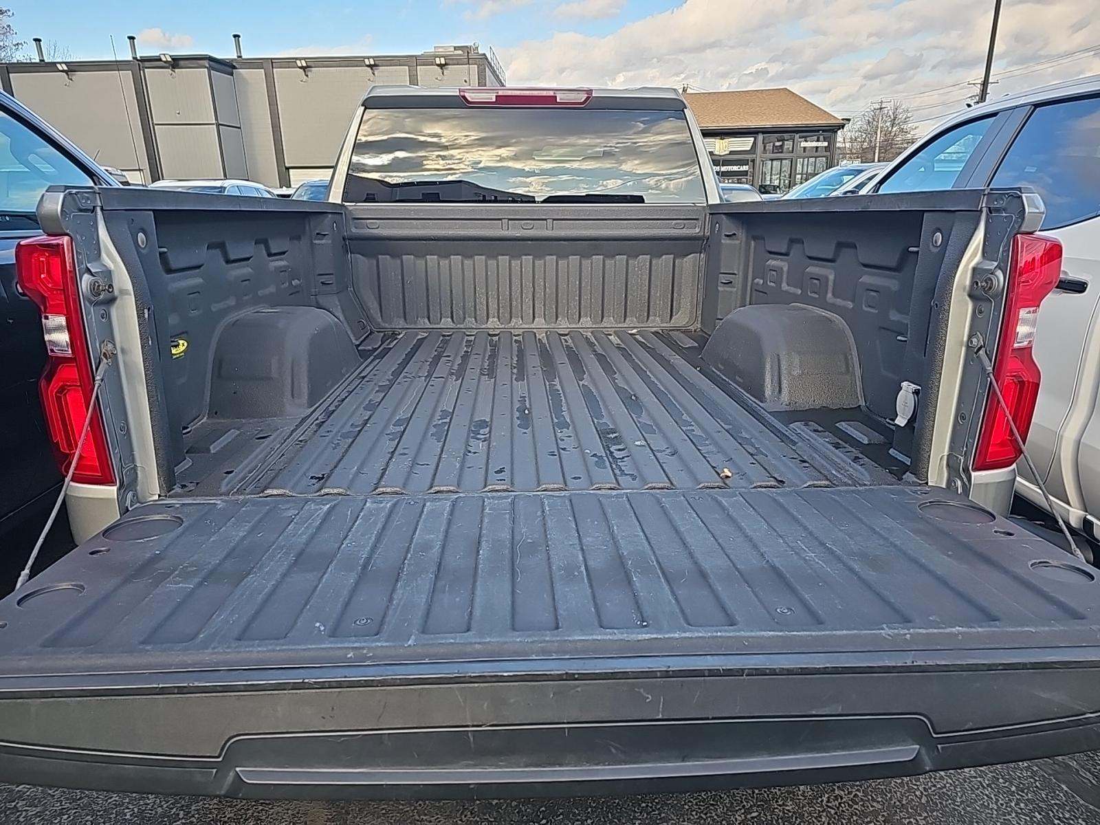 2023 Chevrolet Silverado 1500 RST AWD