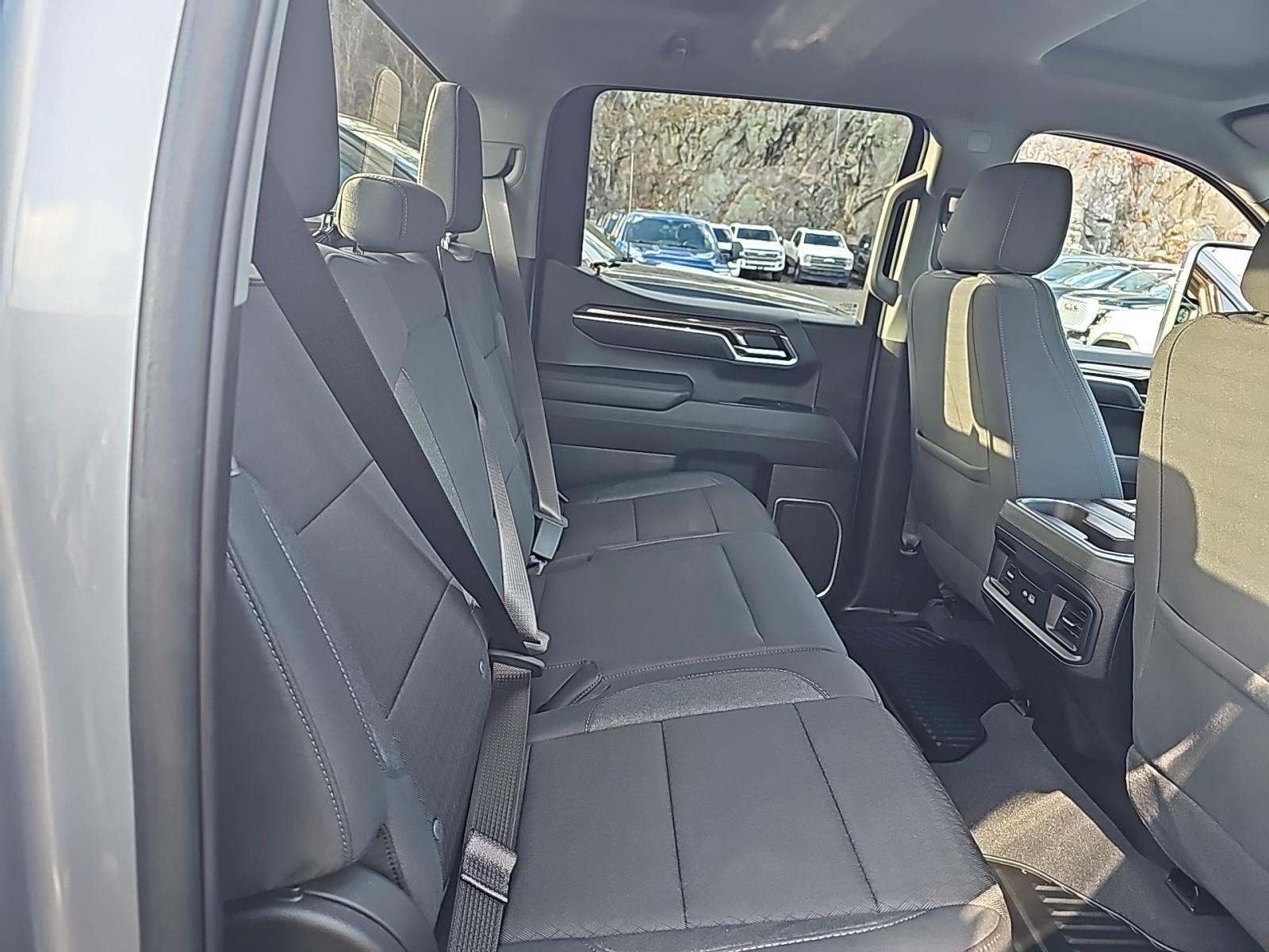 2023 Chevrolet Silverado 1500 RST AWD