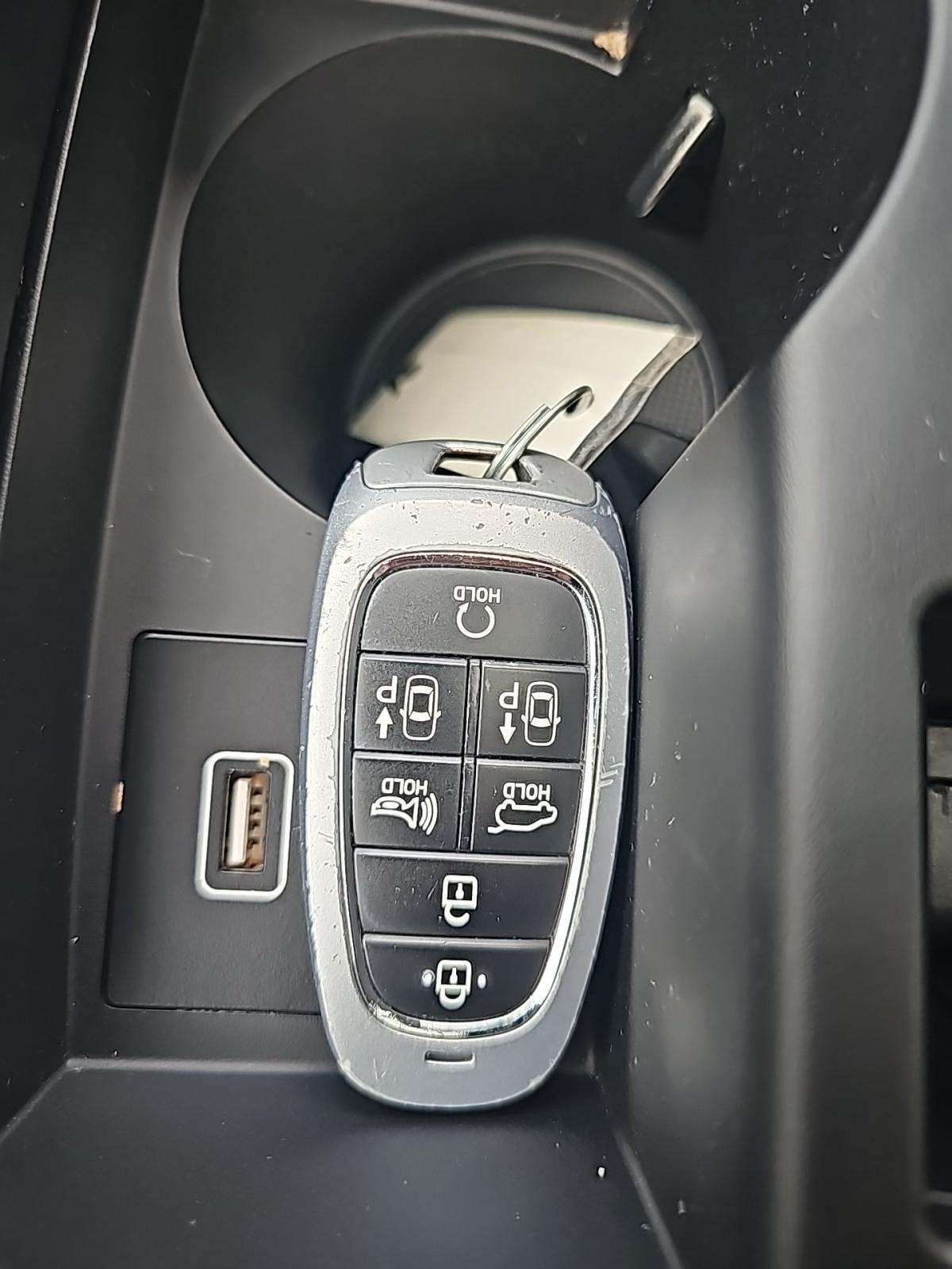 2022 Hyundai Santa Fe Limited AWD