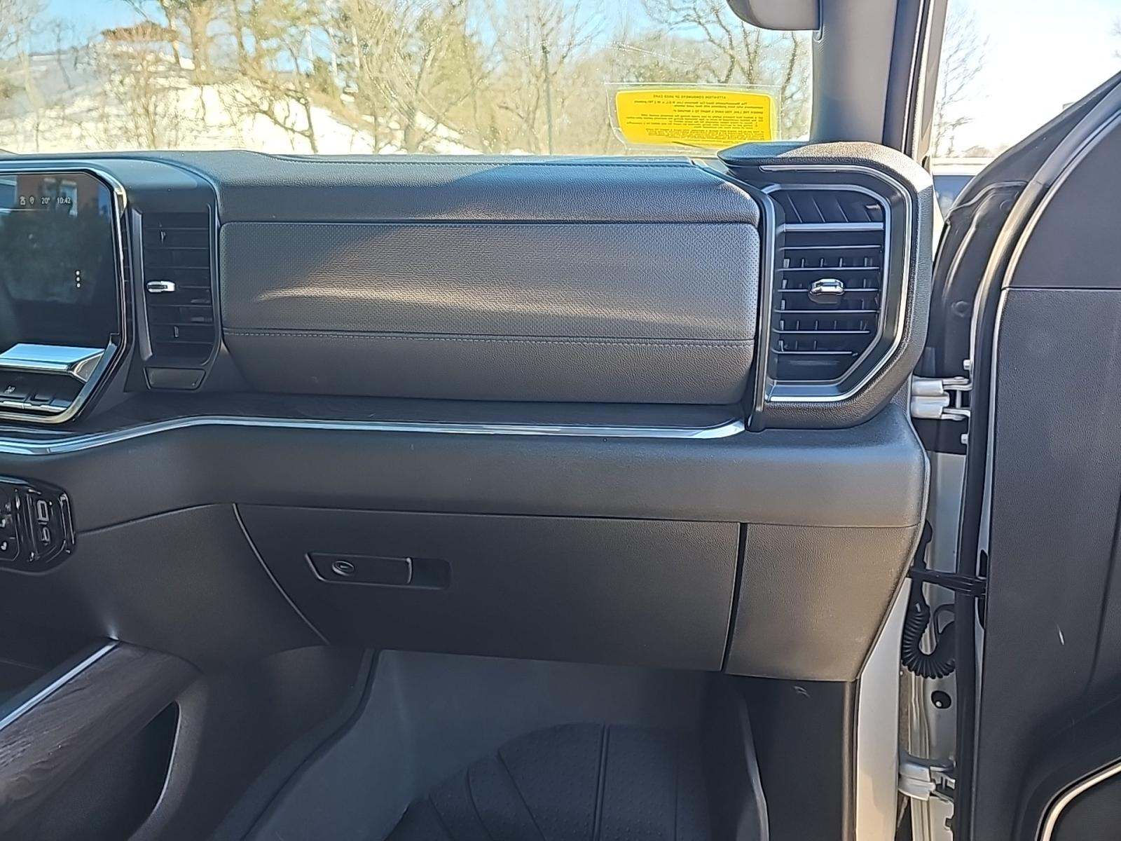 2022 Chevrolet Silverado 1500 LTZ RWD
