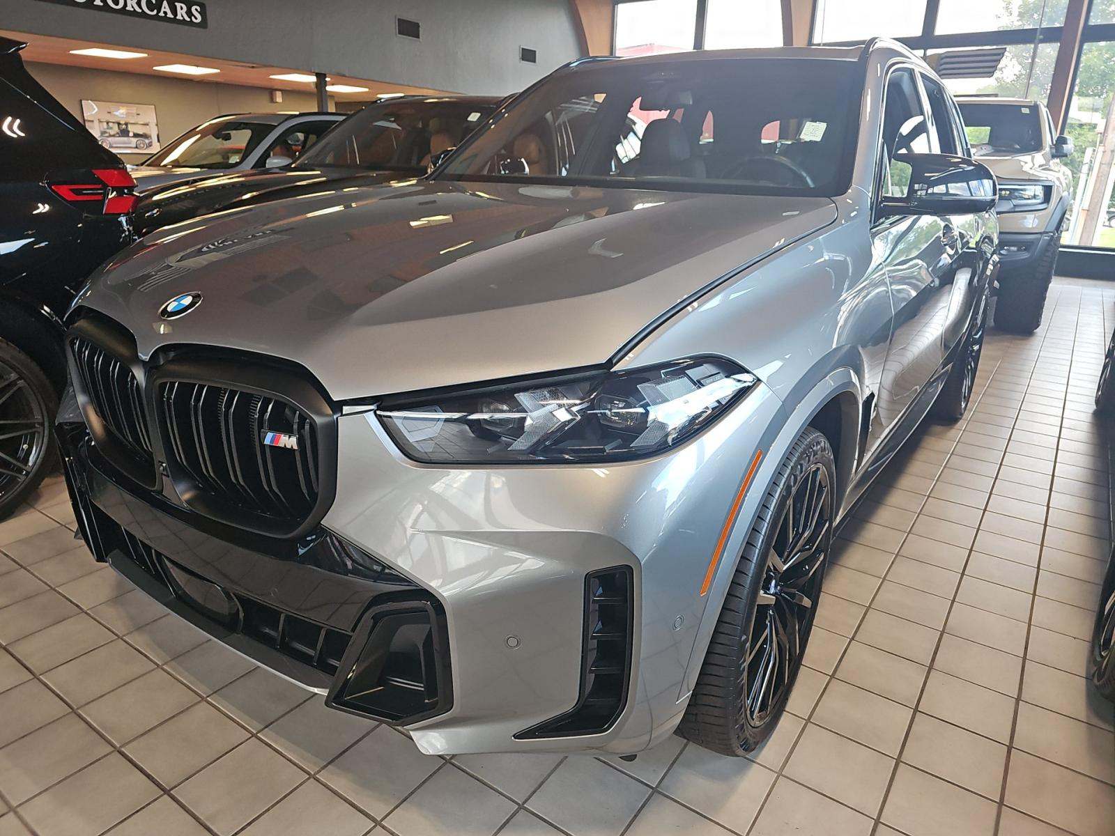 2024 BMW X5 M60i AWD