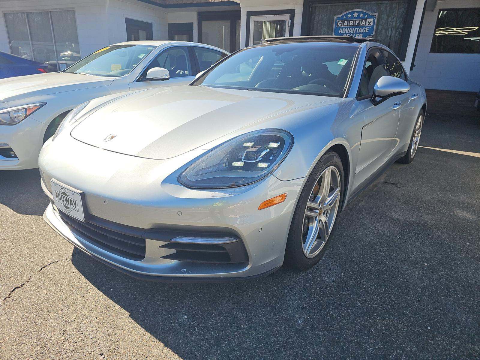 2018 Porsche Panamera 4 AWD